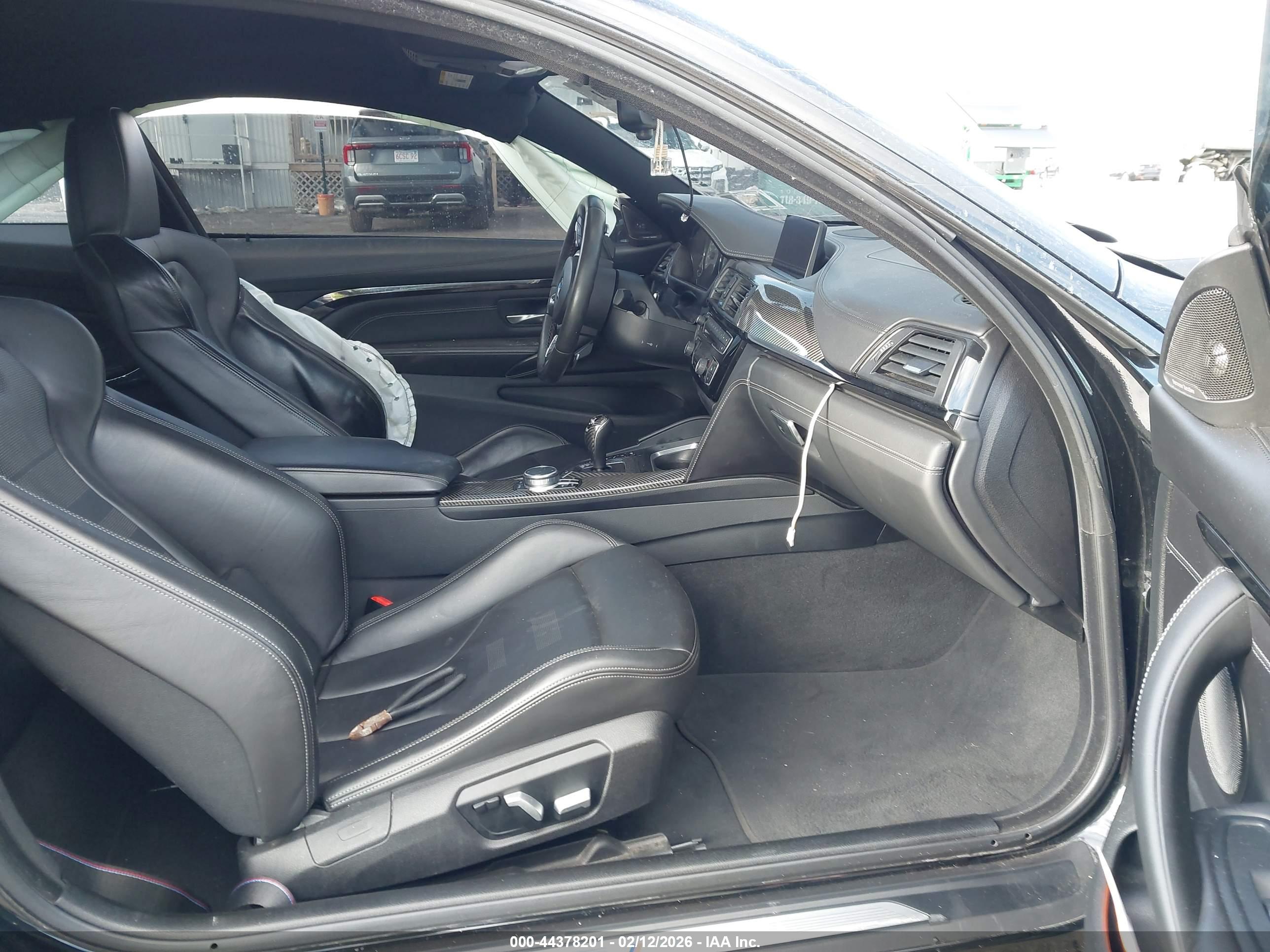 BMW M4 image 5