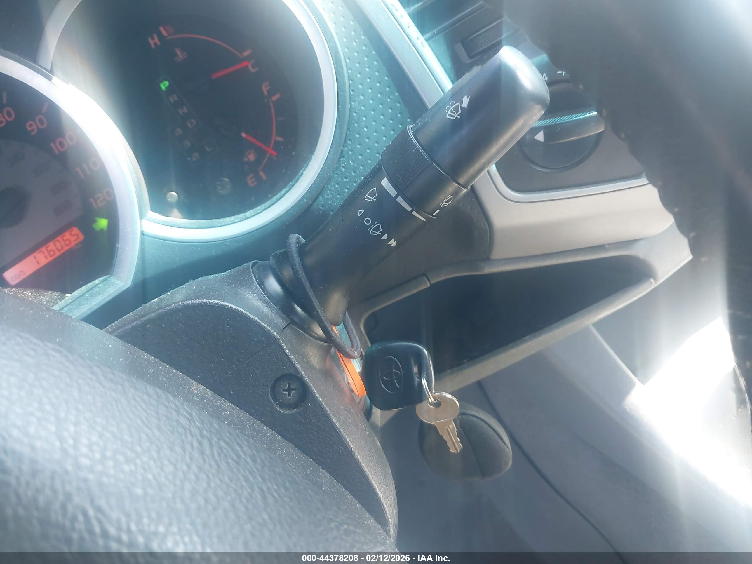 TOYOTA TACOMA image 11