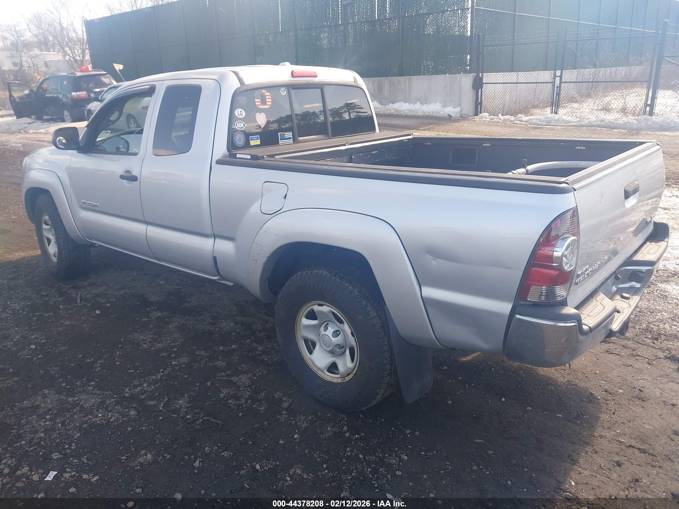 TOYOTA TACOMA image 3