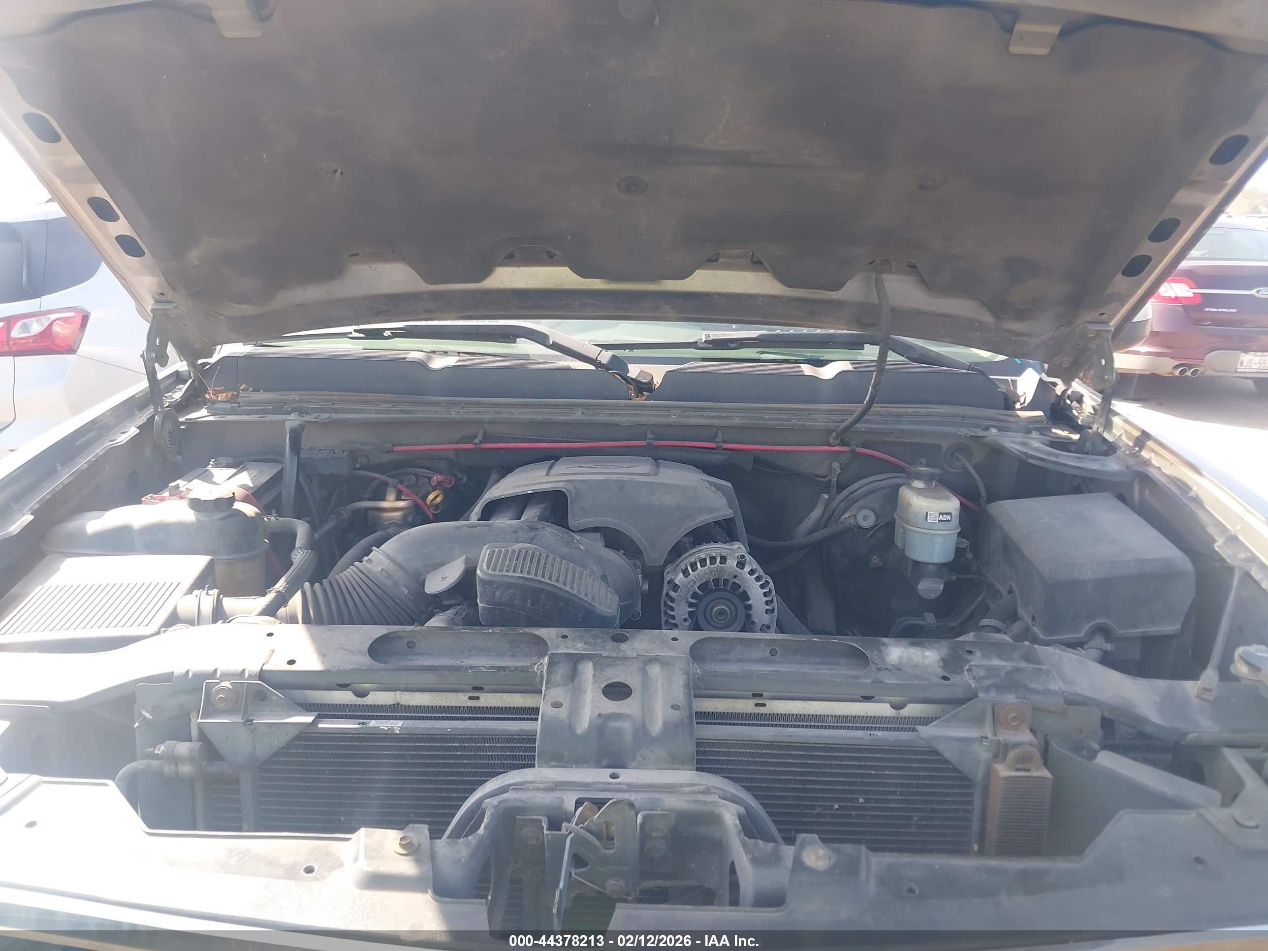 CHEVROLET SILVERADO image 10
