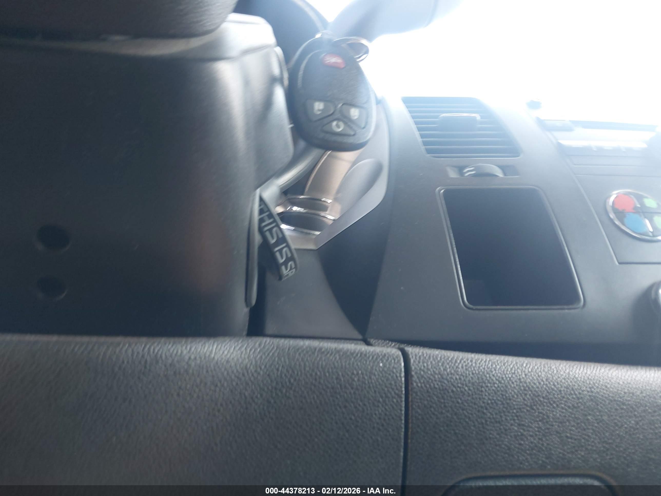 CHEVROLET SILVERADO image 11