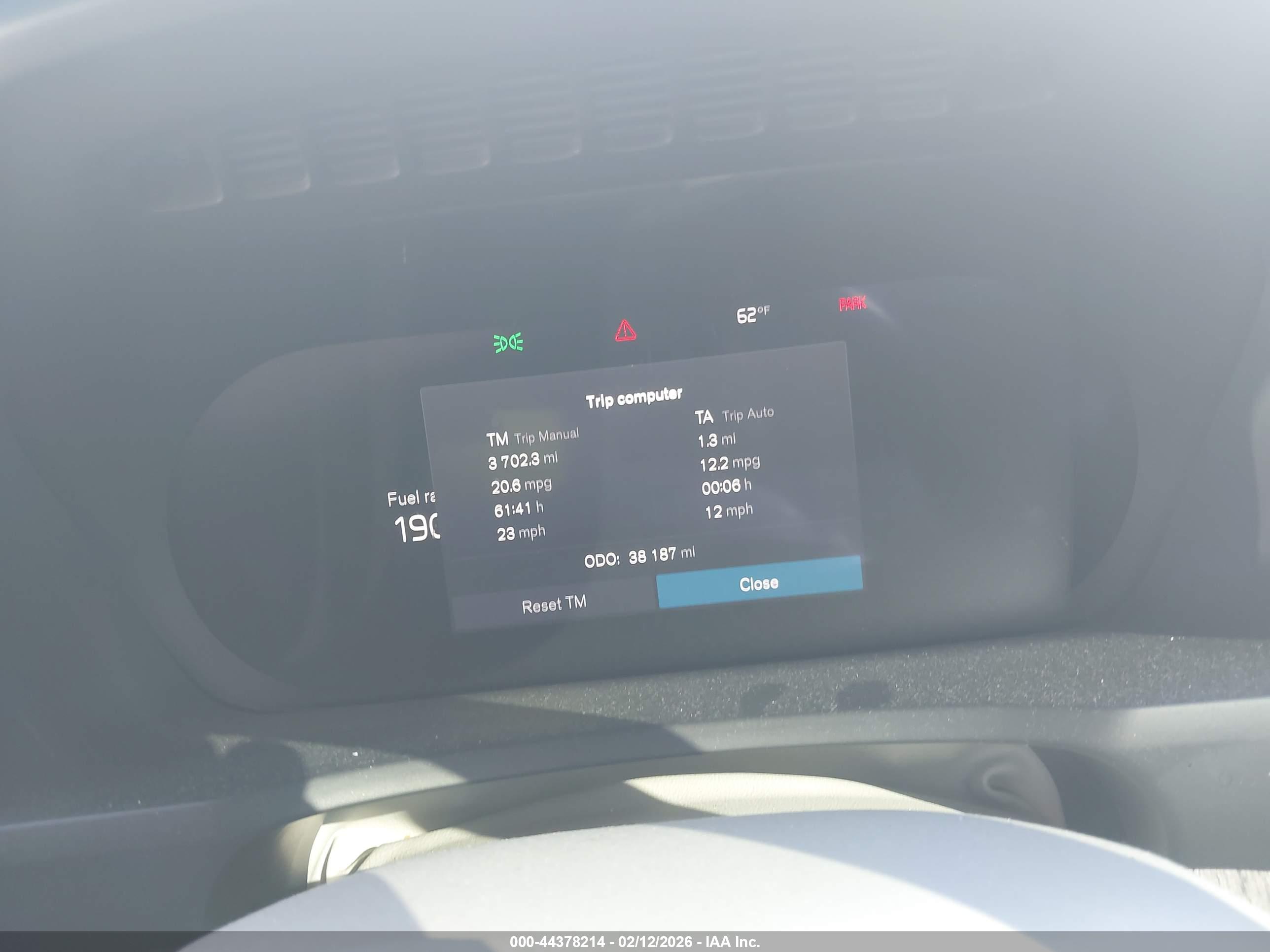 VOLVO XC90 image 7