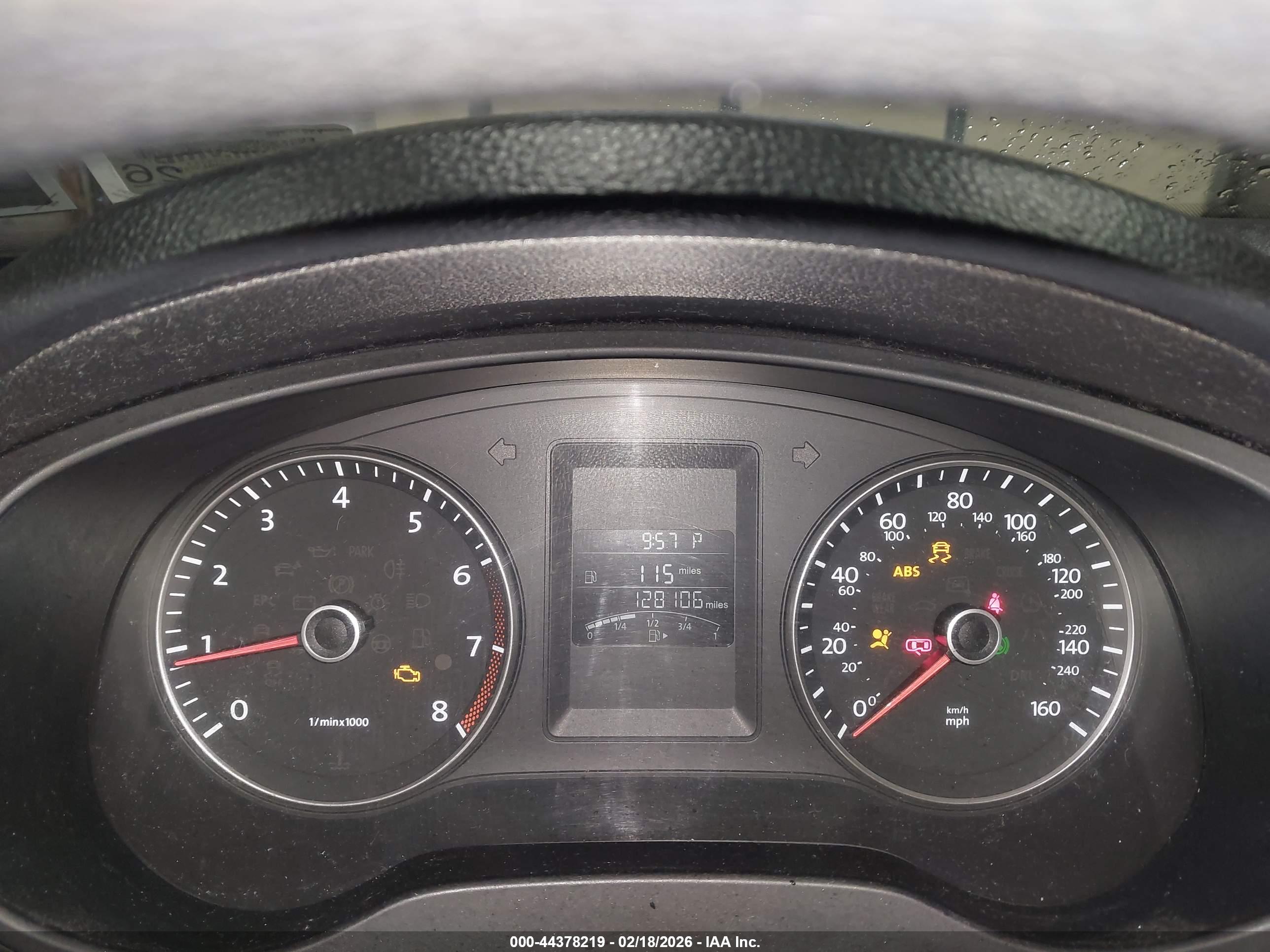 VOLKSWAGEN JETTA image 7