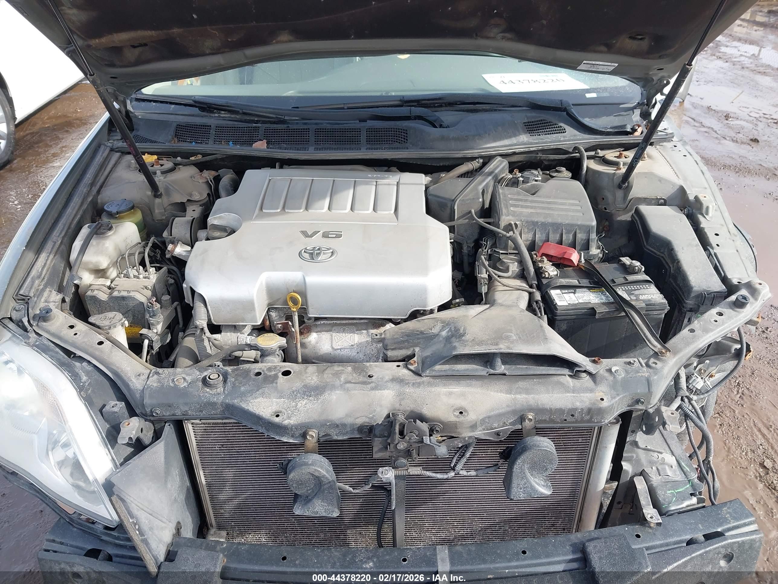TOYOTA AVALON image 10