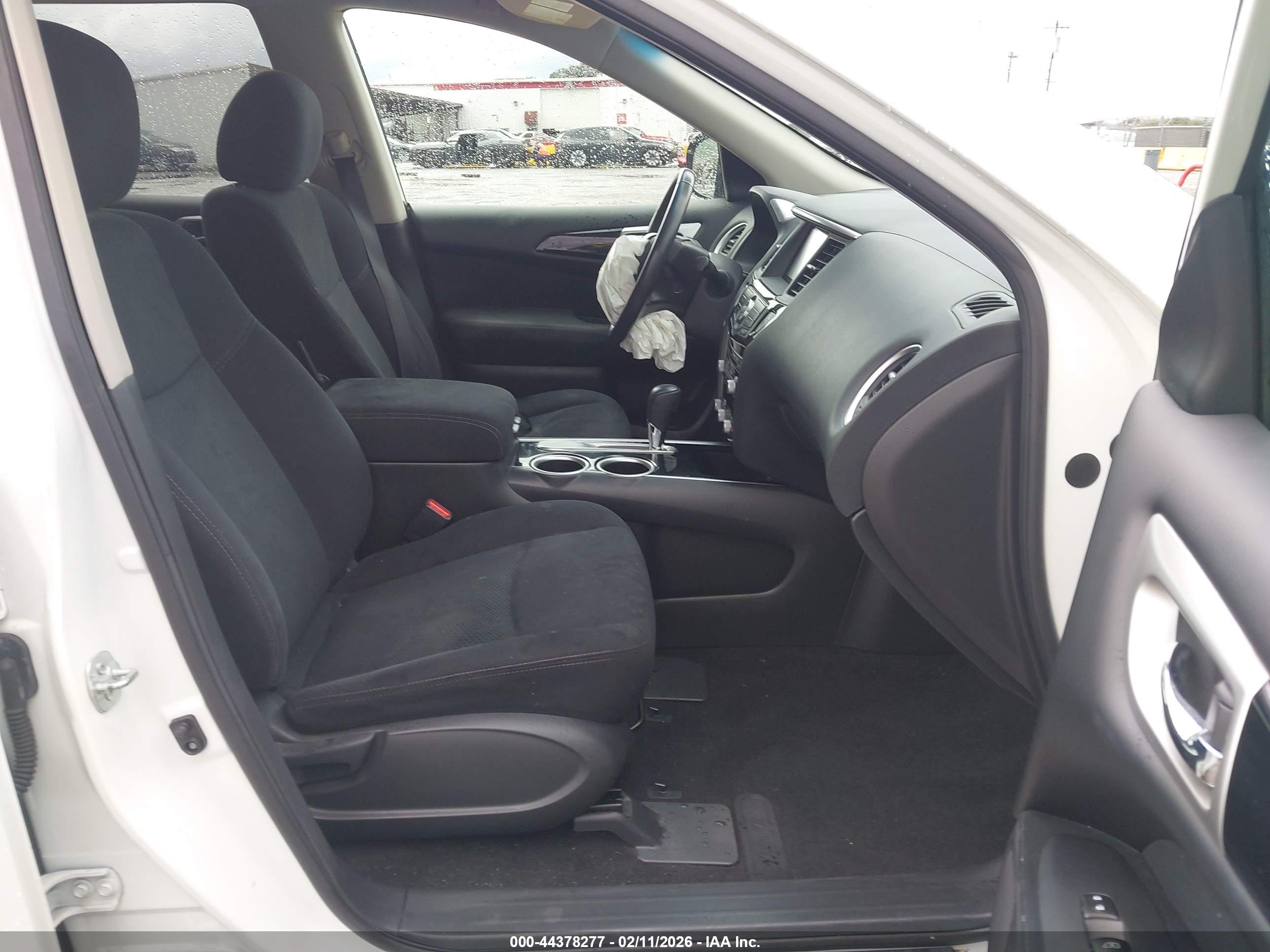 NISSAN PATHFINDER image 5