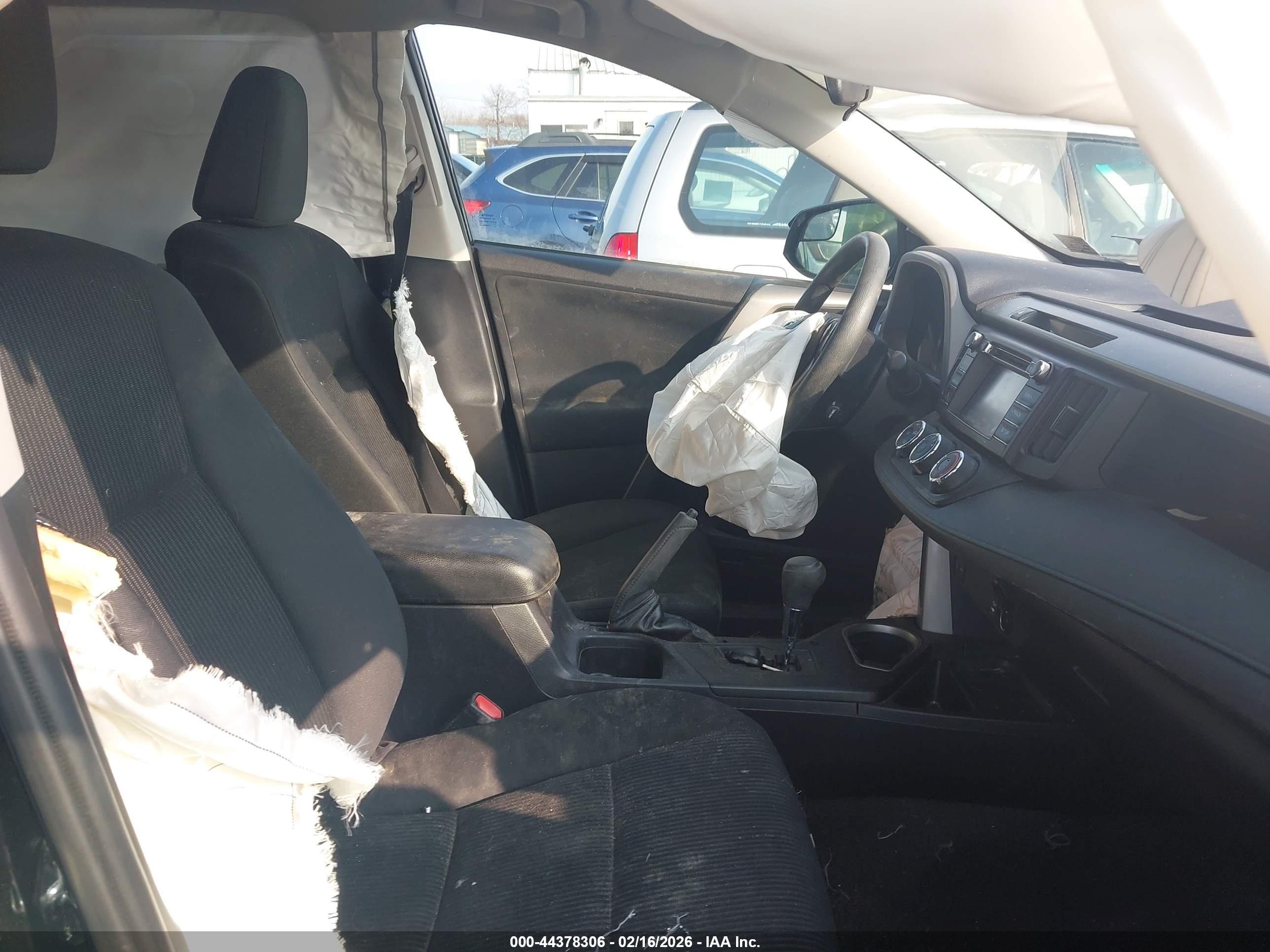TOYOTA RAV4 image 5