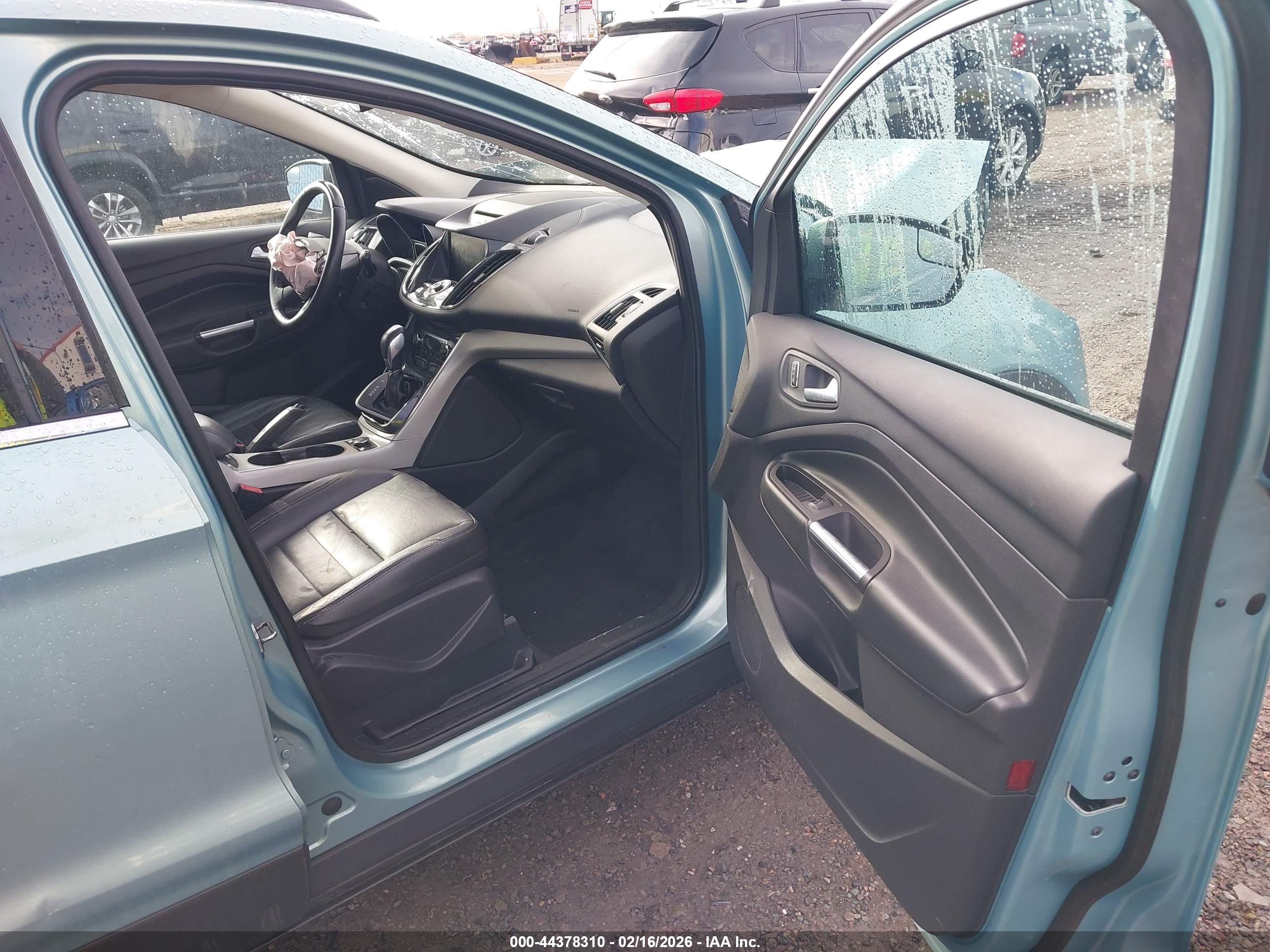 FORD ESCAPE image 5