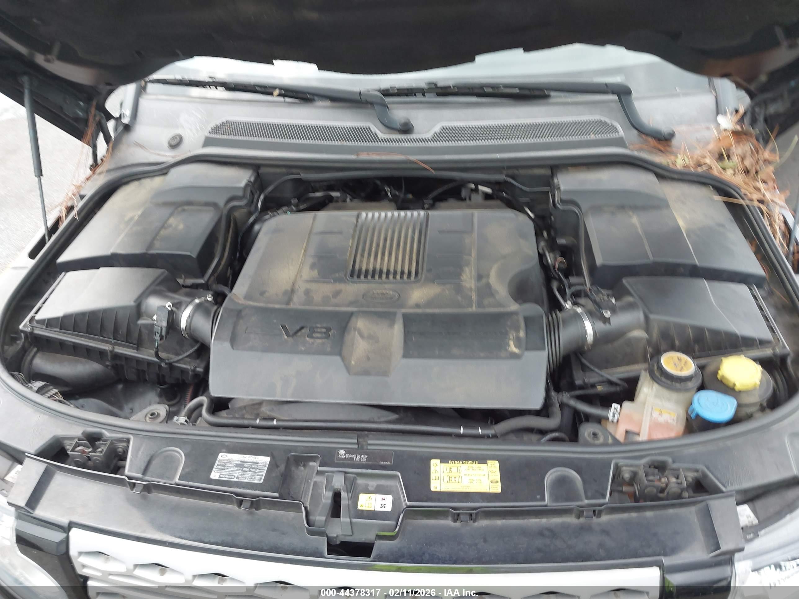 LAND ROVER image 10