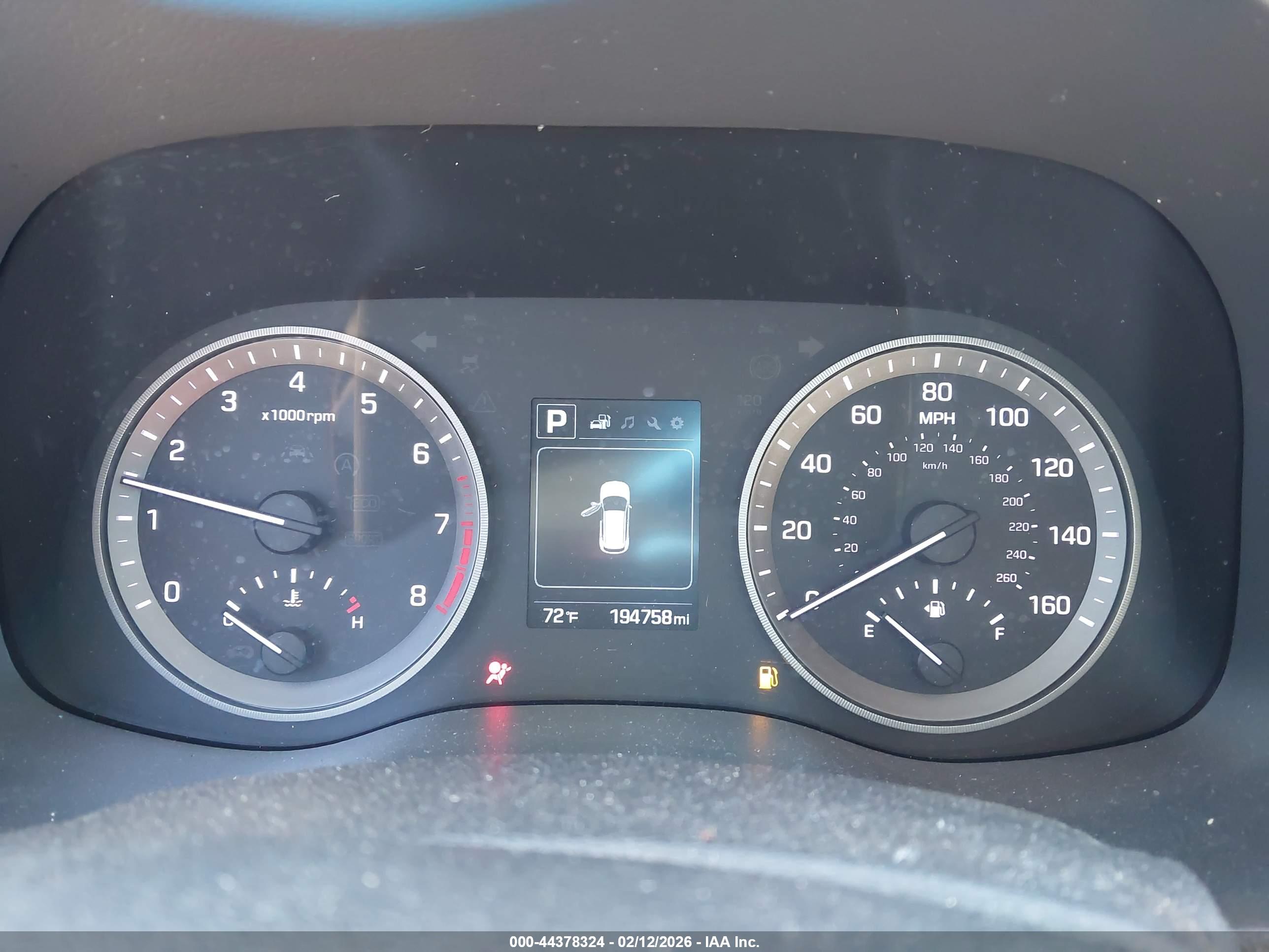 HYUNDAI TUCSON image 7