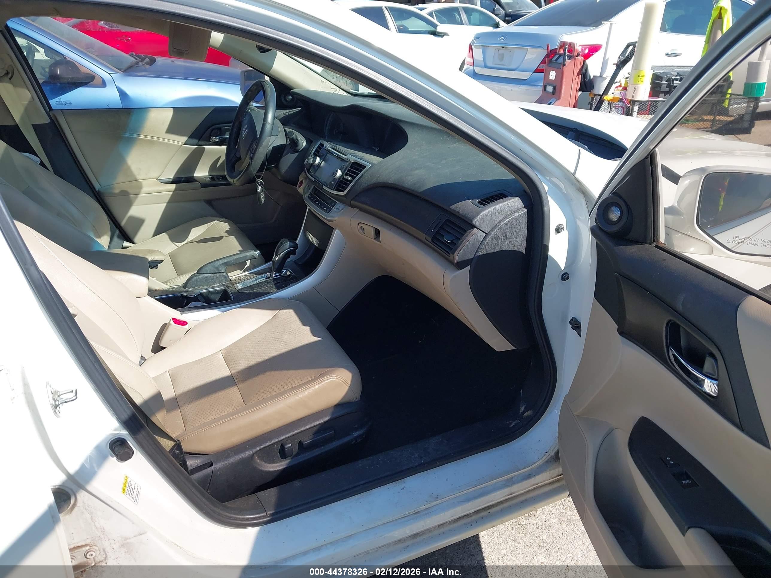 HONDA ACCORD image 5