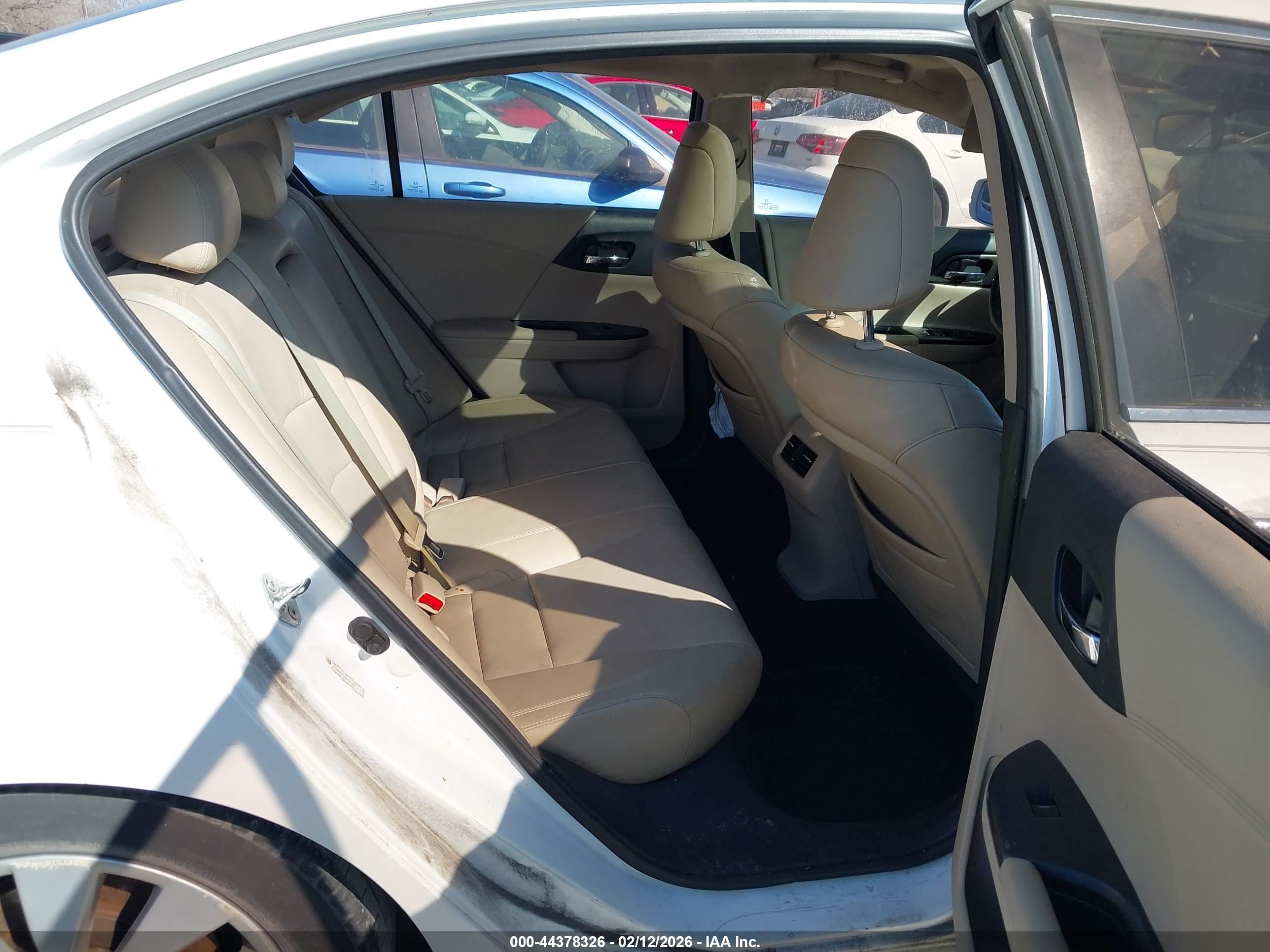 HONDA ACCORD image 8