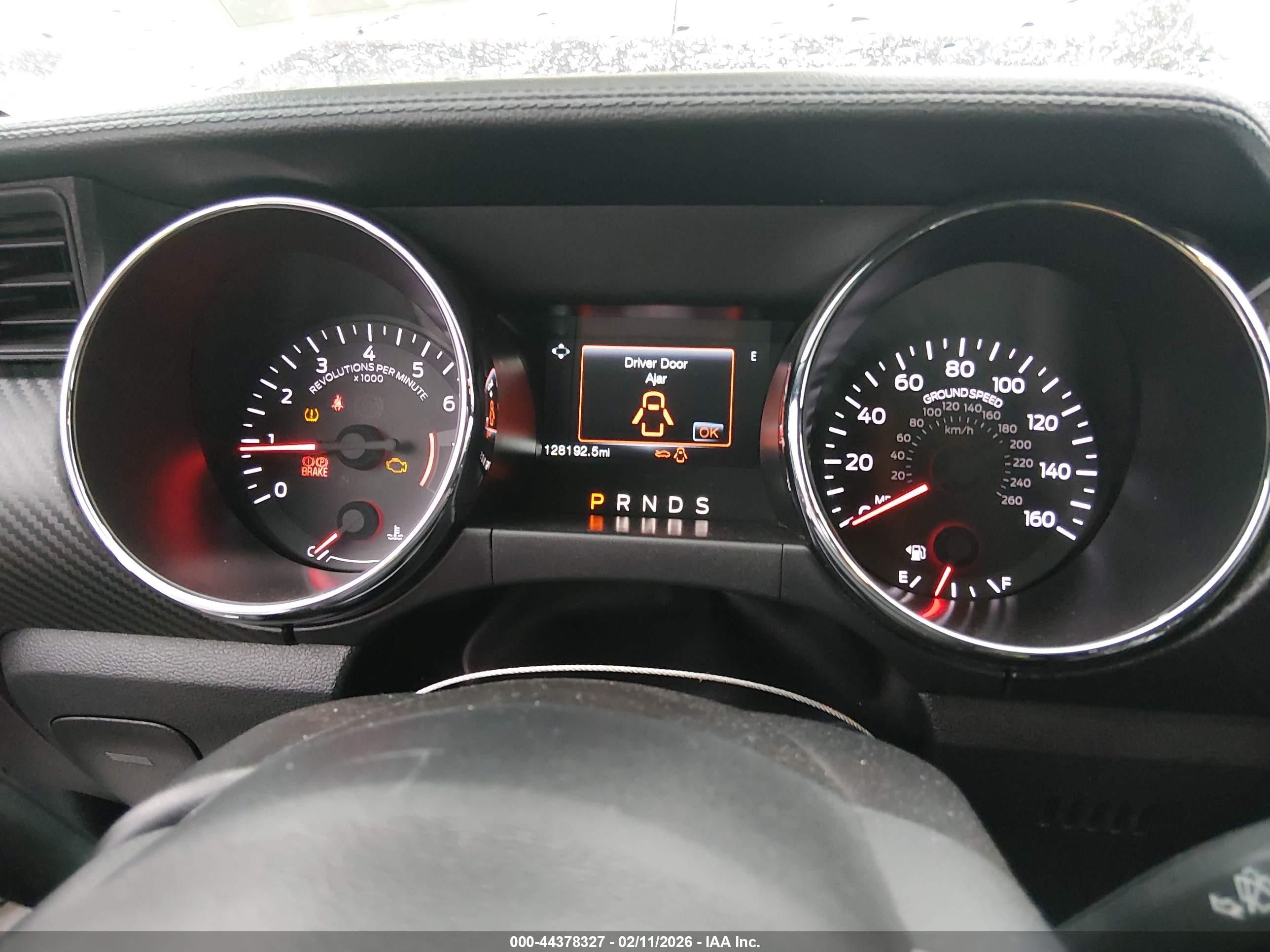 FORD MUSTANG image 7