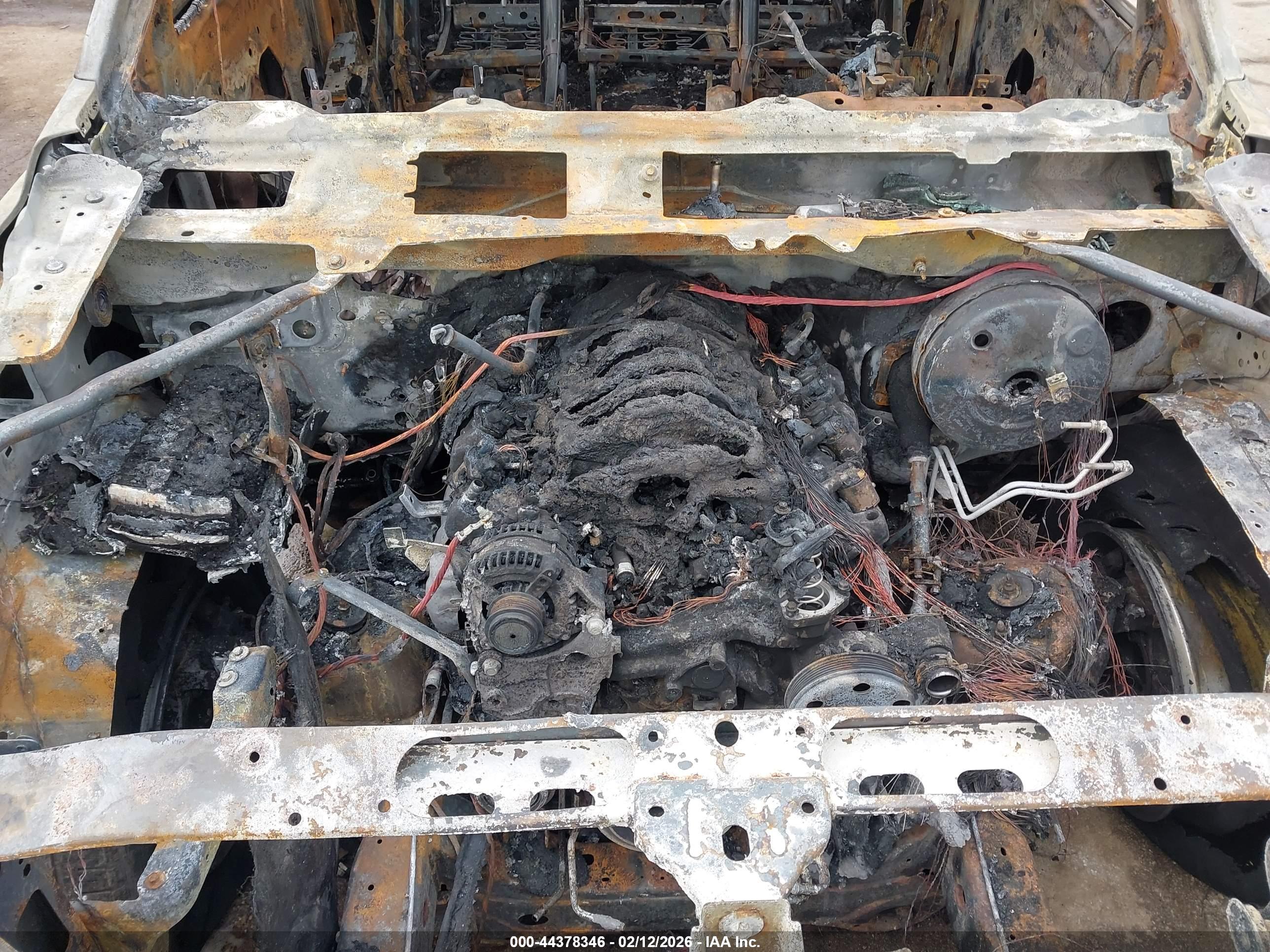 CHEVROLET SUBURBAN image 10