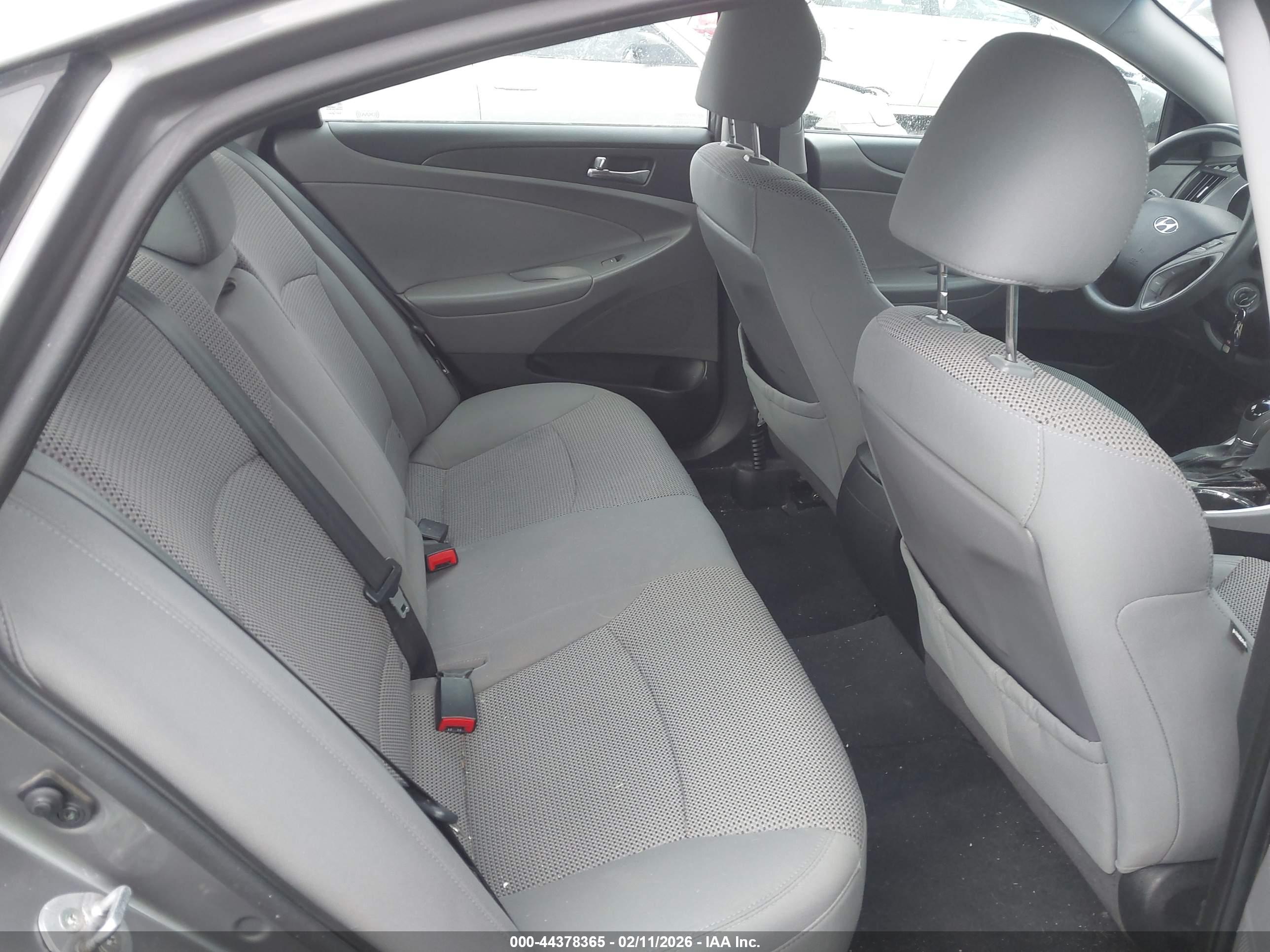 HYUNDAI SONATA image 8
