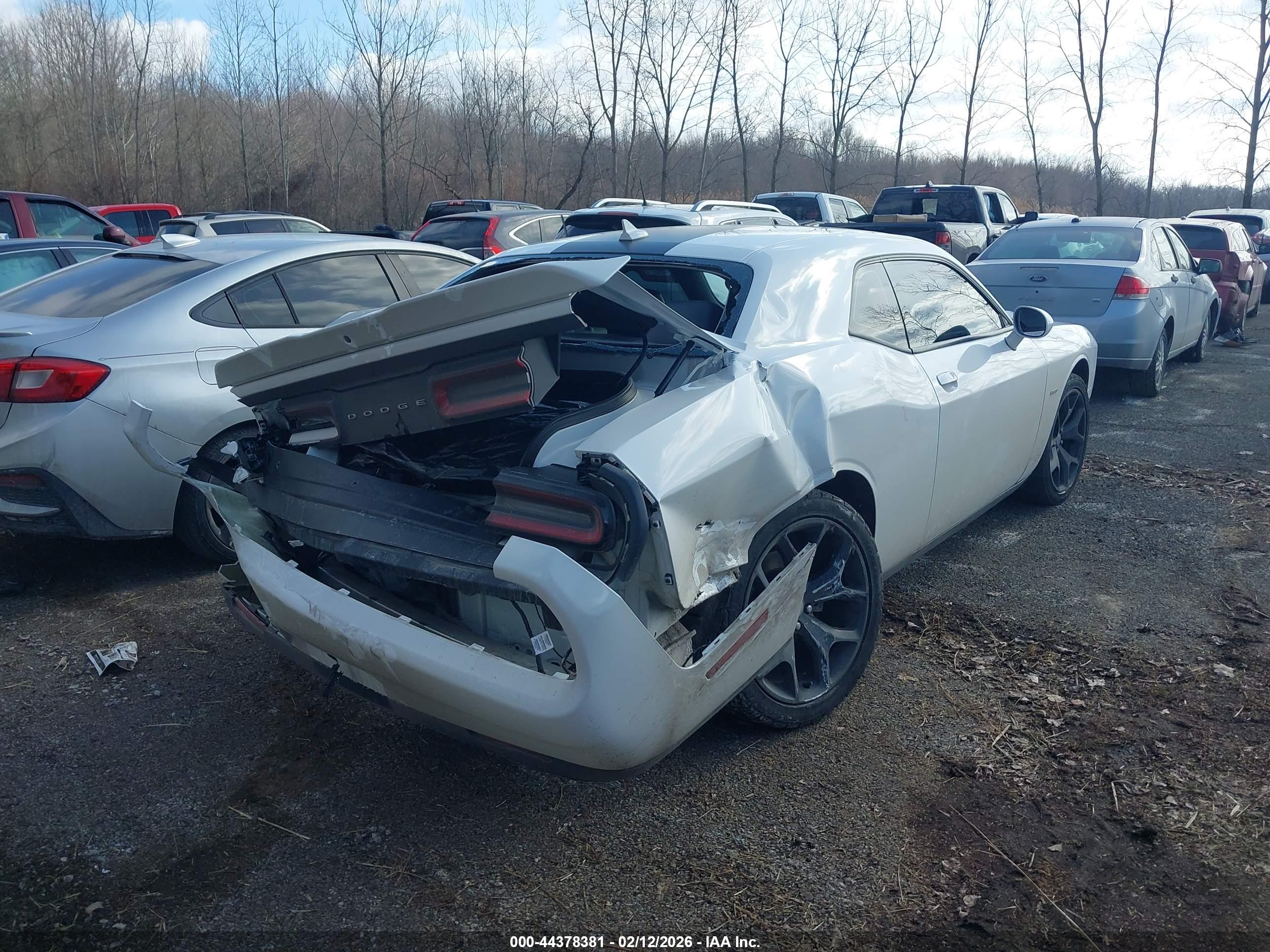 DODGE CHALLENGER image 4