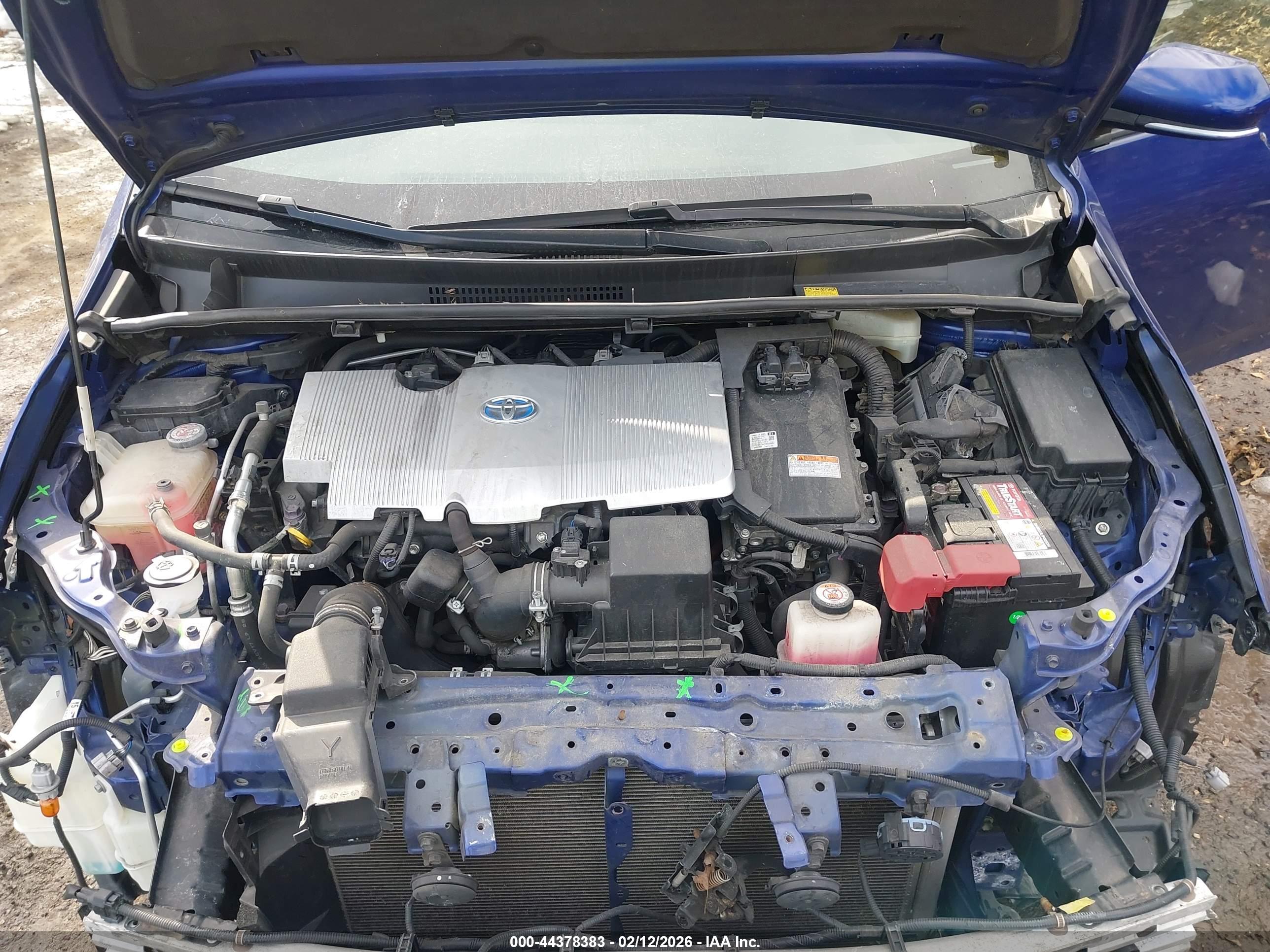 TOYOTA PRIUS image 10