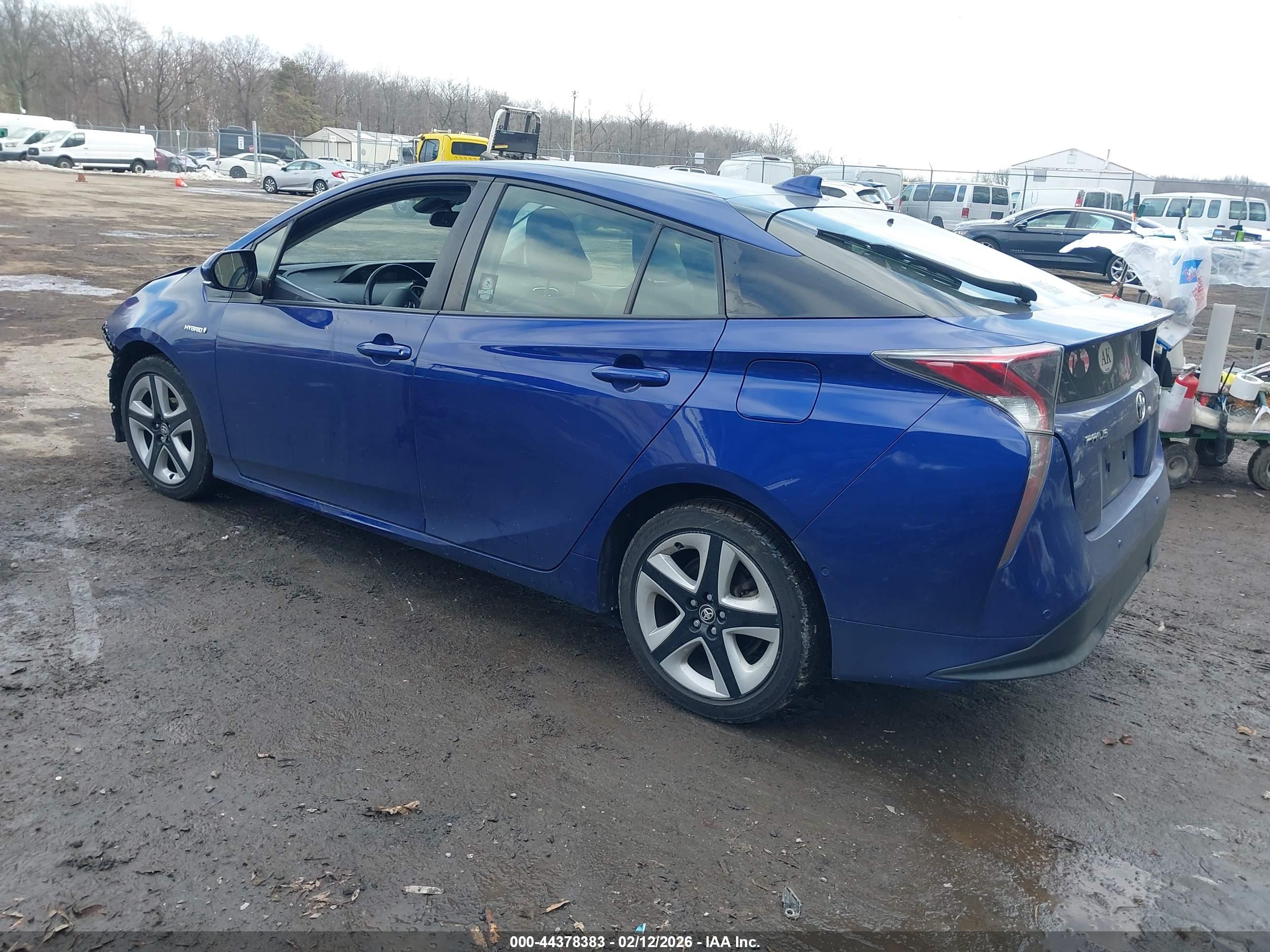 TOYOTA PRIUS image 3