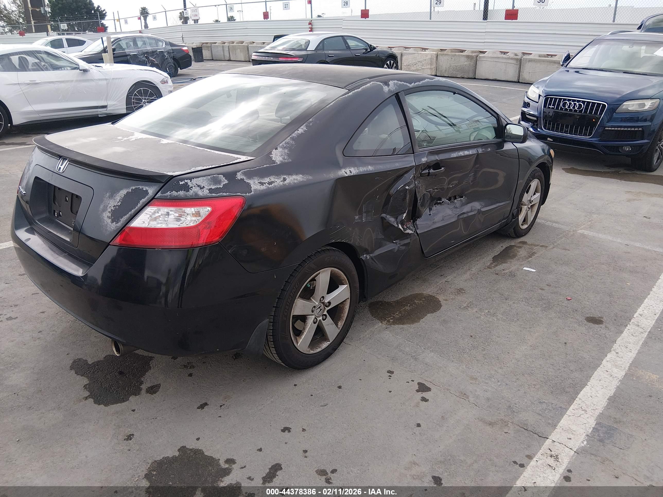 HONDA CIVIC image 4