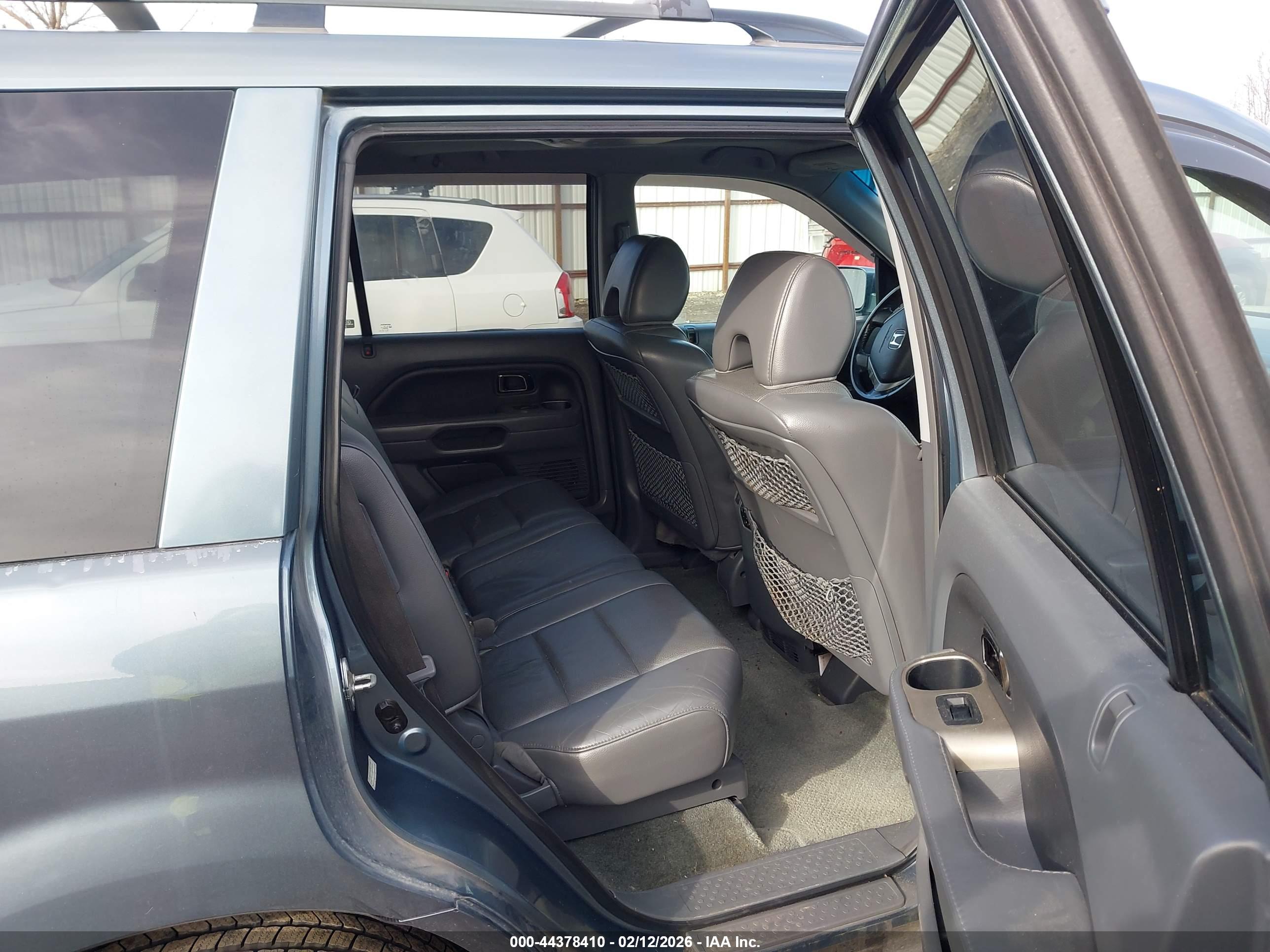 HONDA PILOT image 8