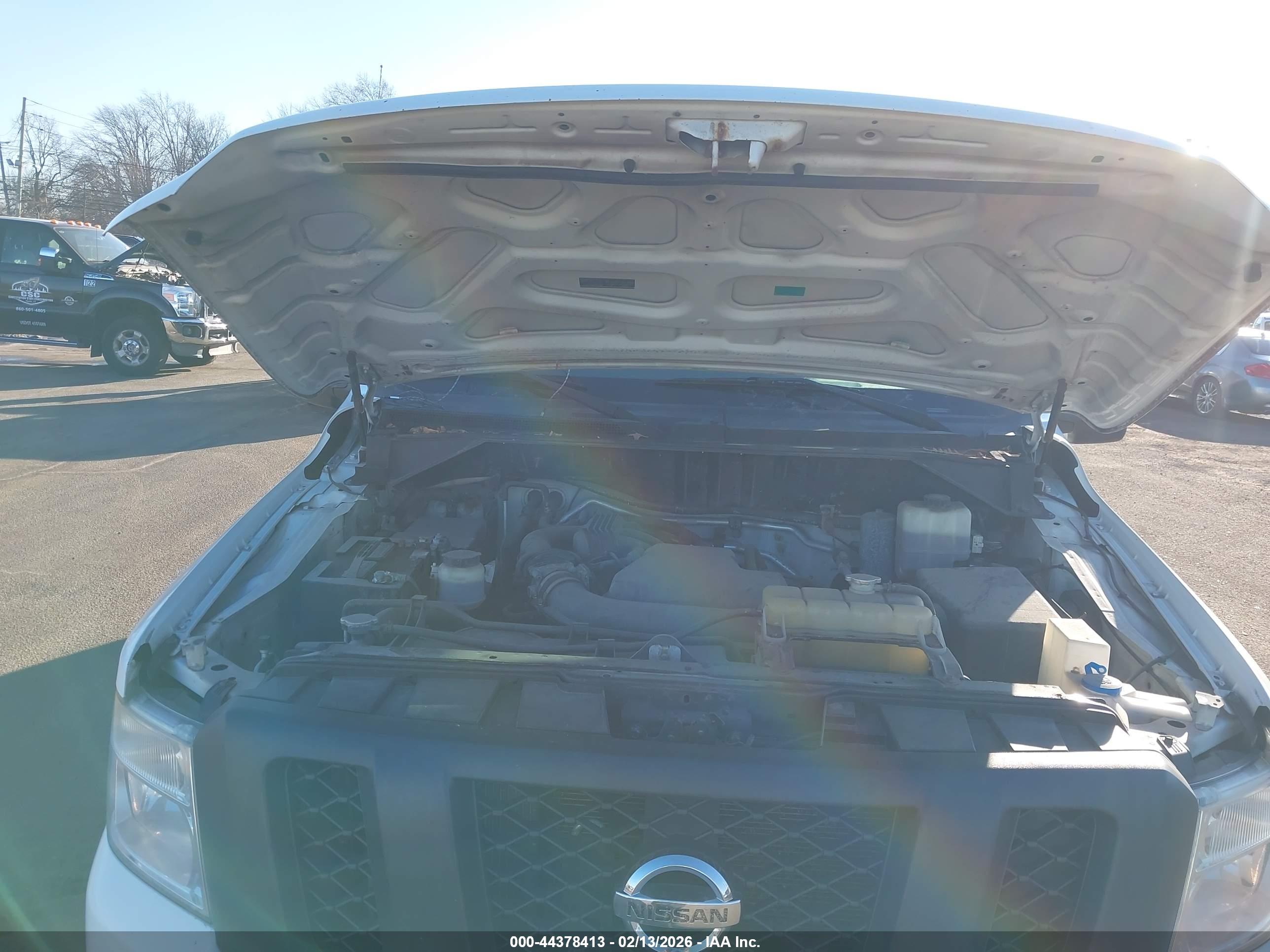 NISSAN NV image 10