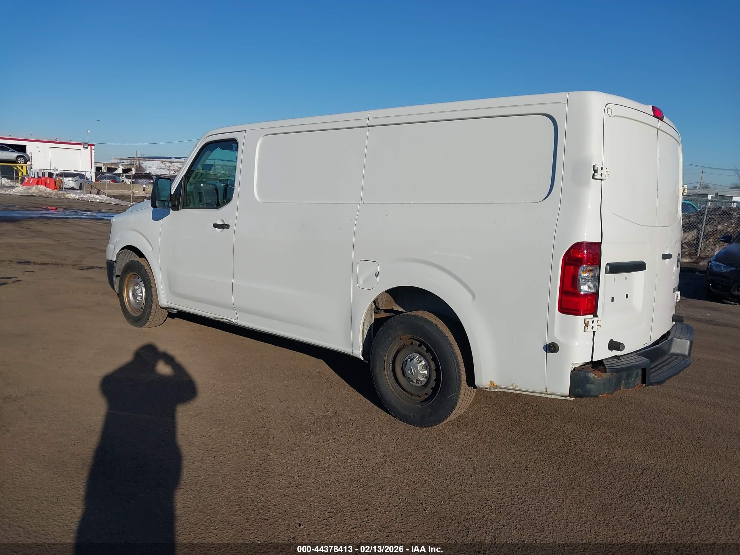 NISSAN NV image 3