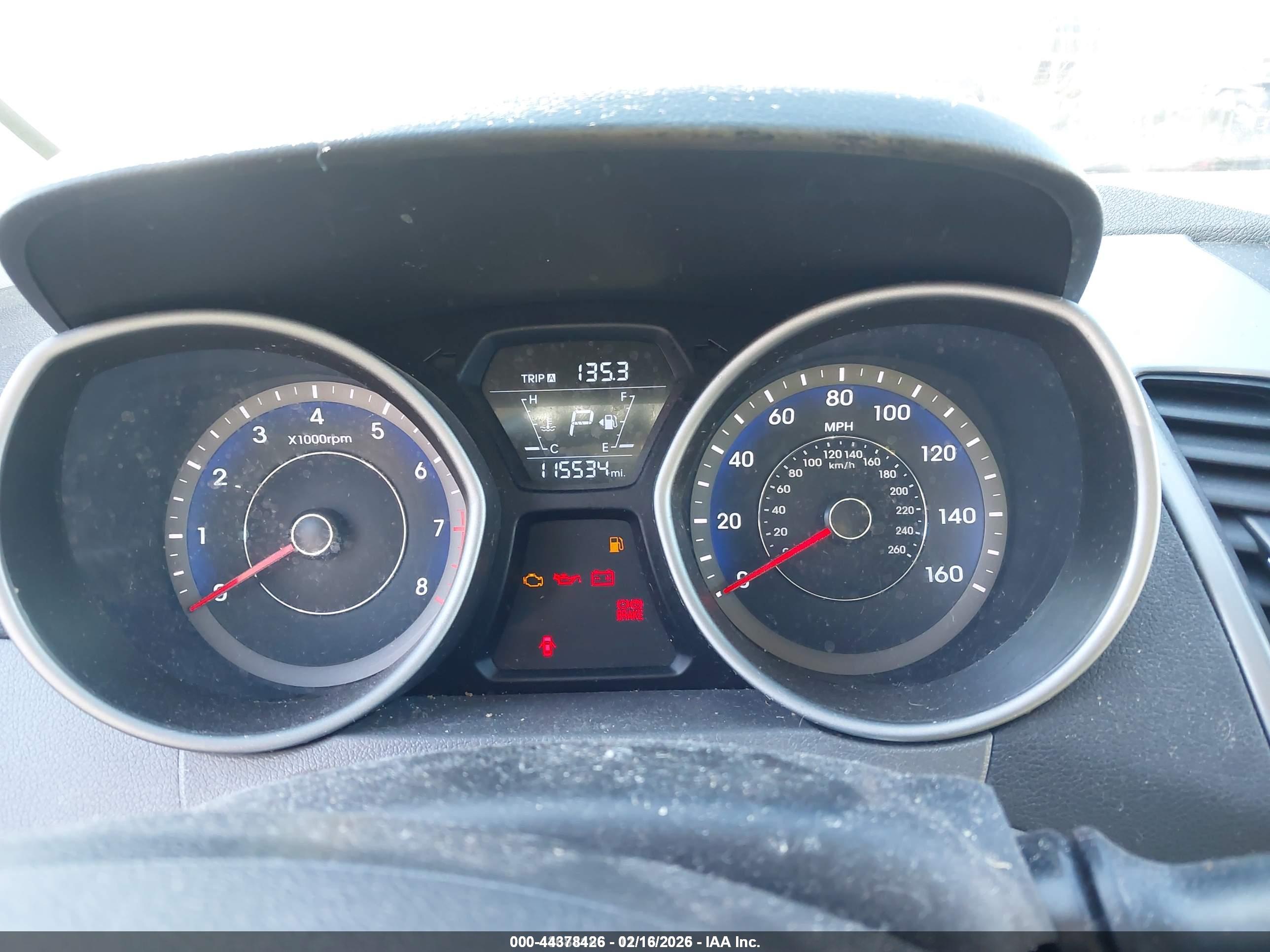HYUNDAI ELANTRA image 7