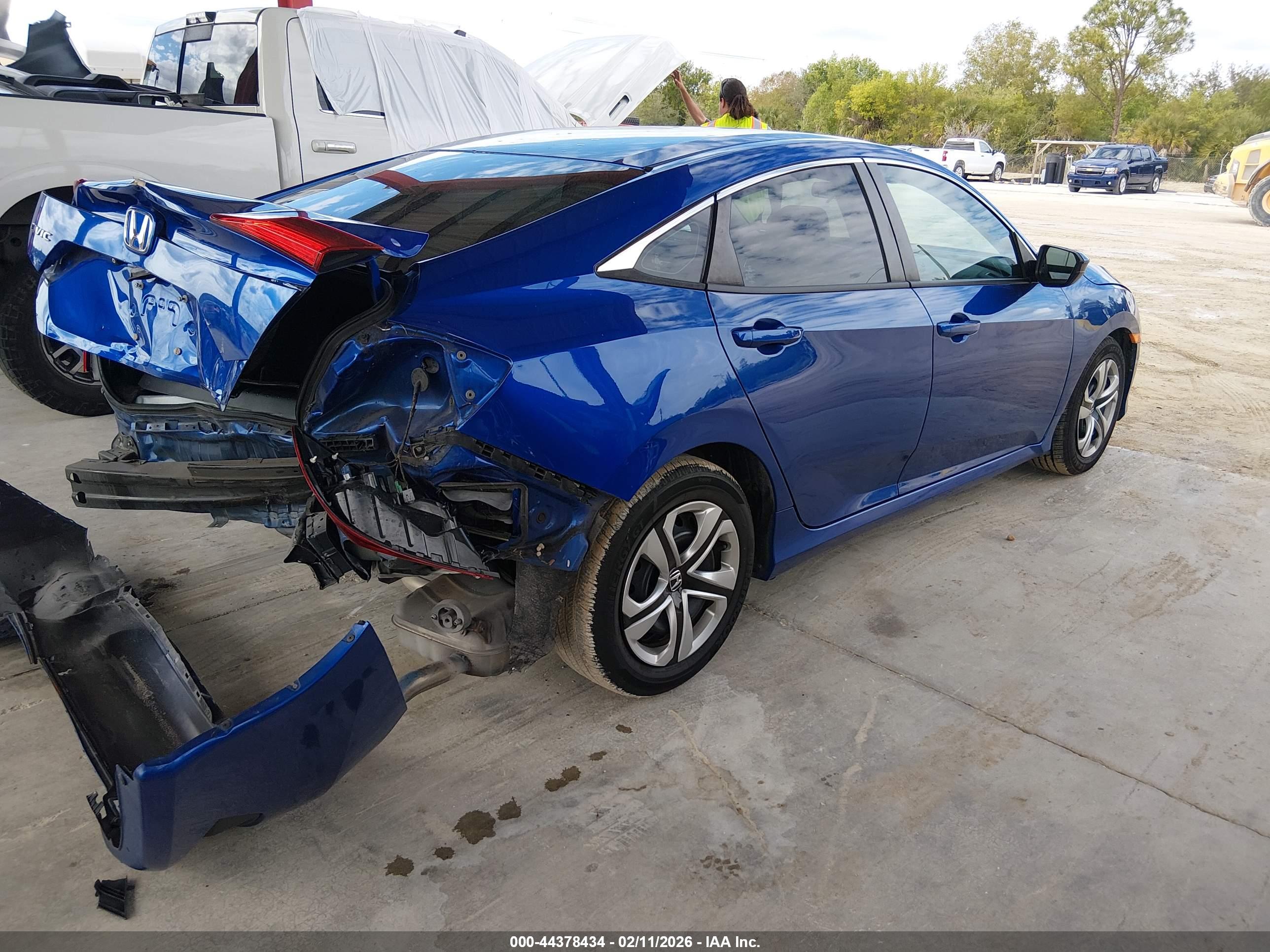 HONDA CIVIC image 4