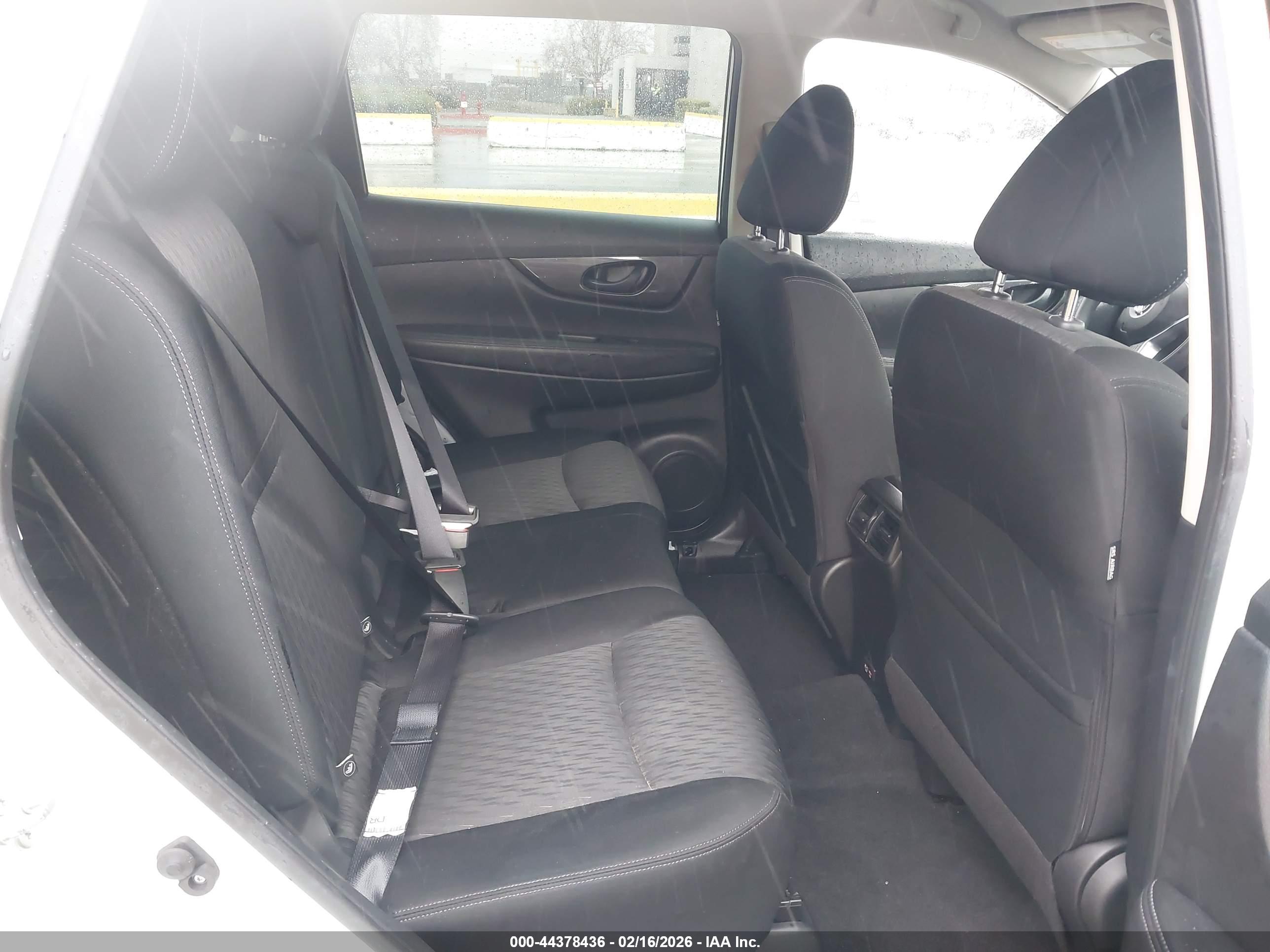 NISSAN ROGUE image 8