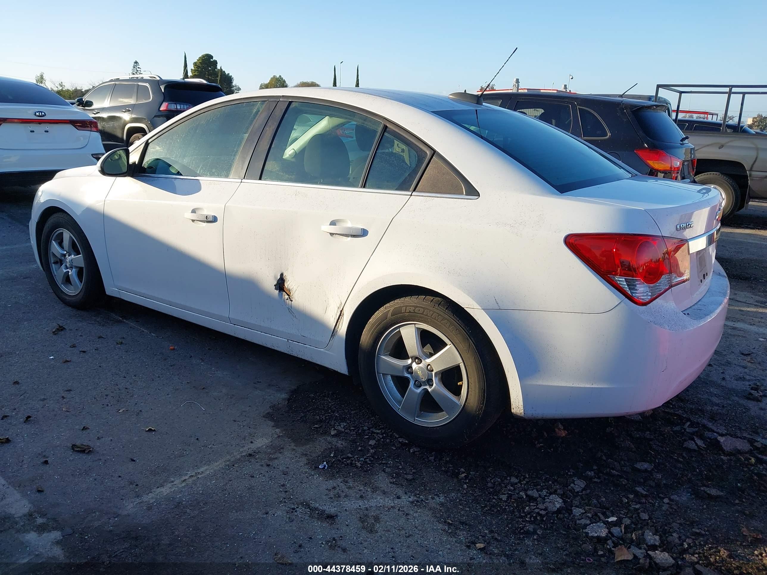 CHEVROLET CRUZE image 3