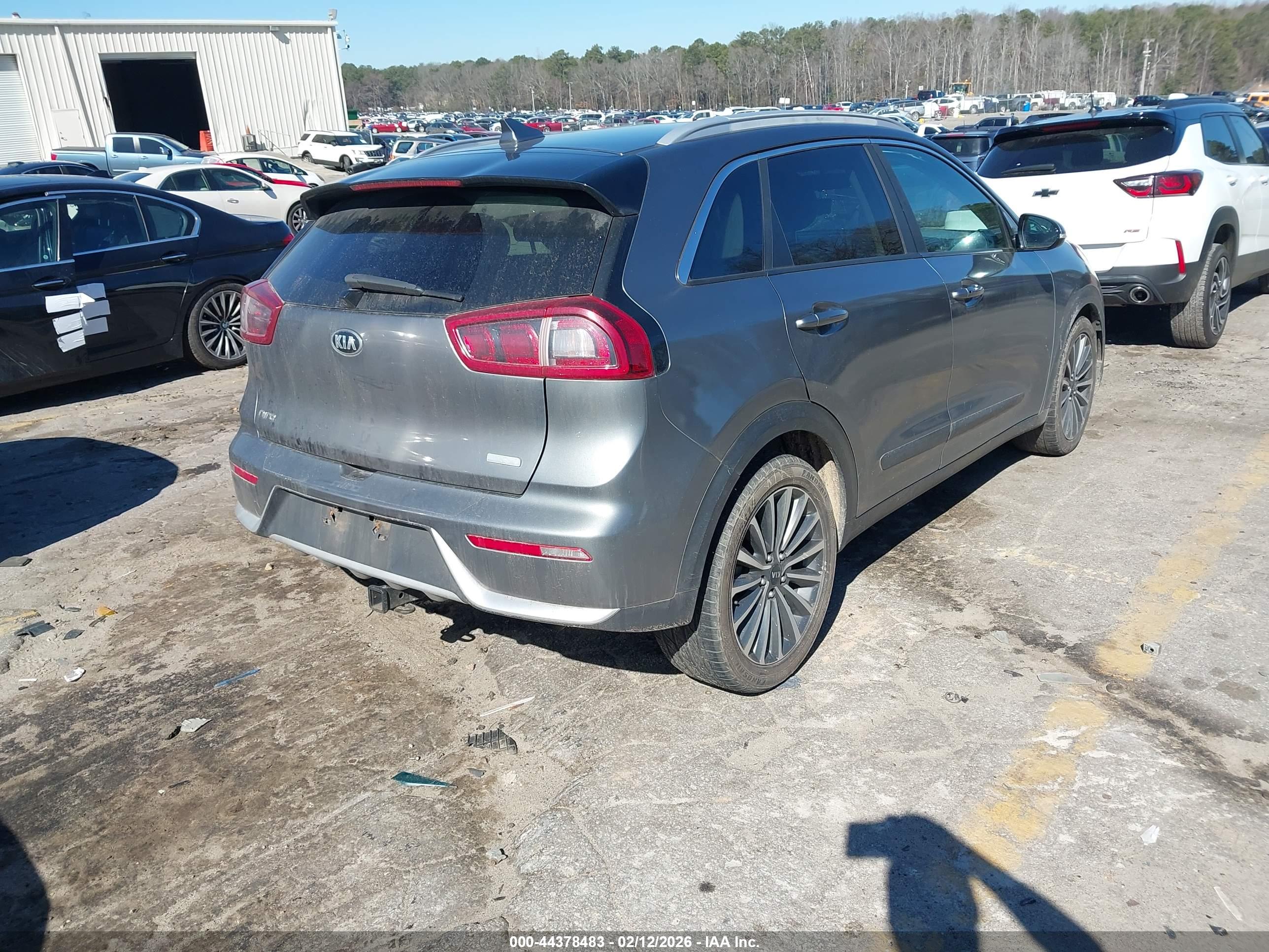KIA NIRO image 4