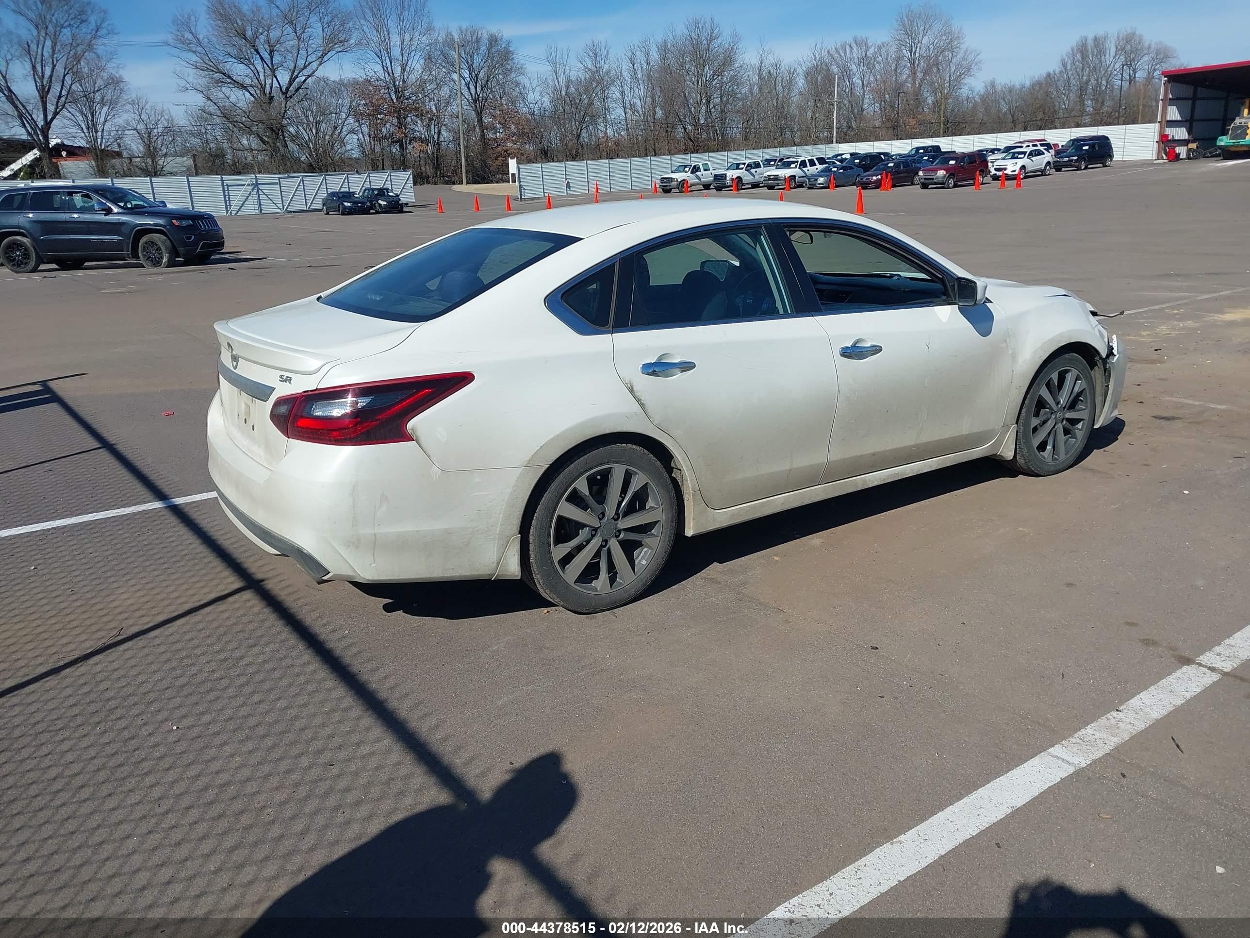 NISSAN ALTIMA image 4