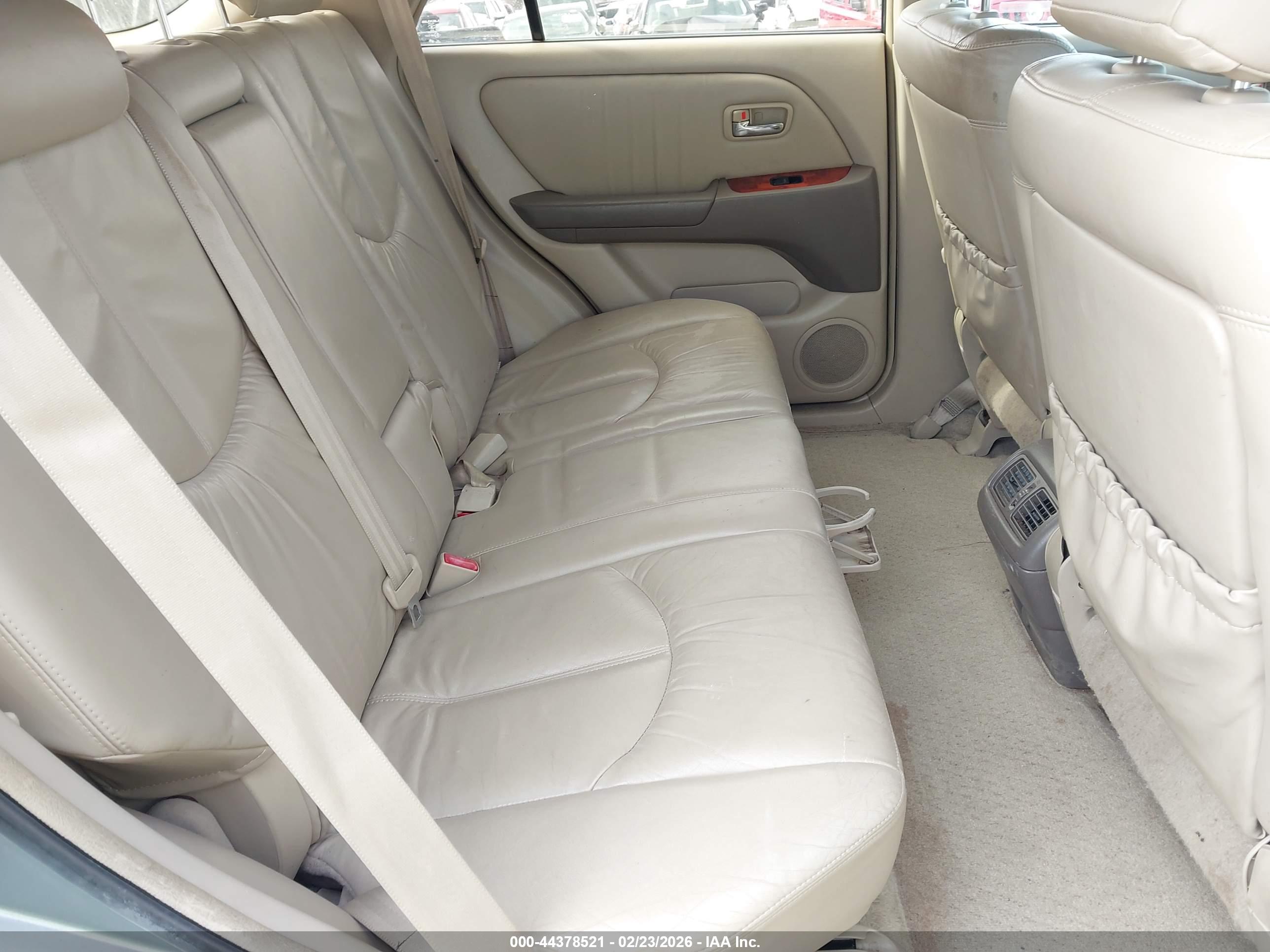 LEXUS RX image 8