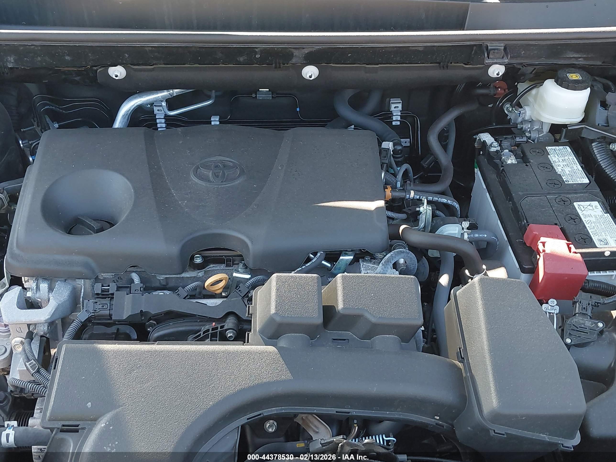 TOYOTA RAV4 image 10