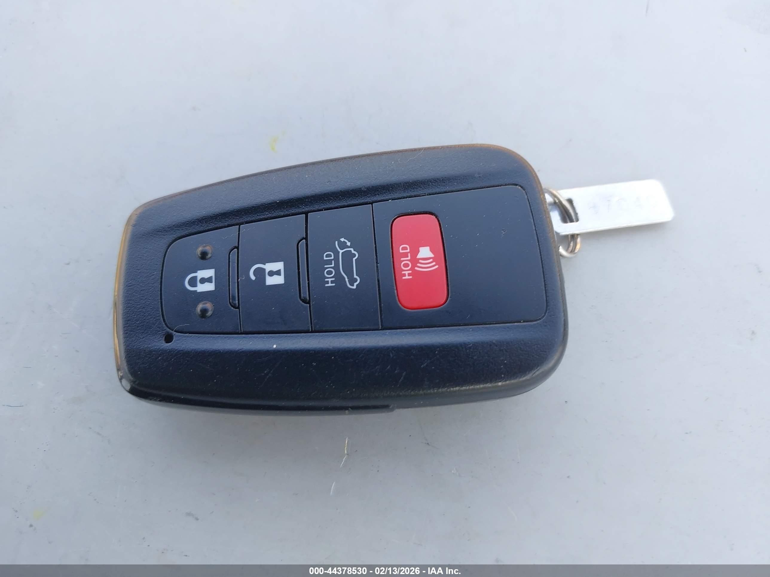 TOYOTA RAV4 image 11