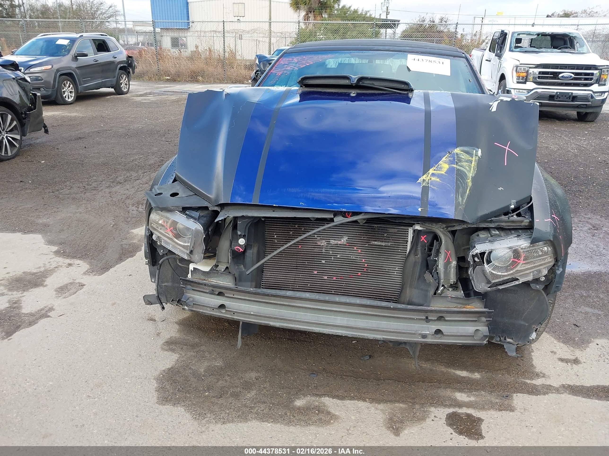 FORD MUSTANG image 6