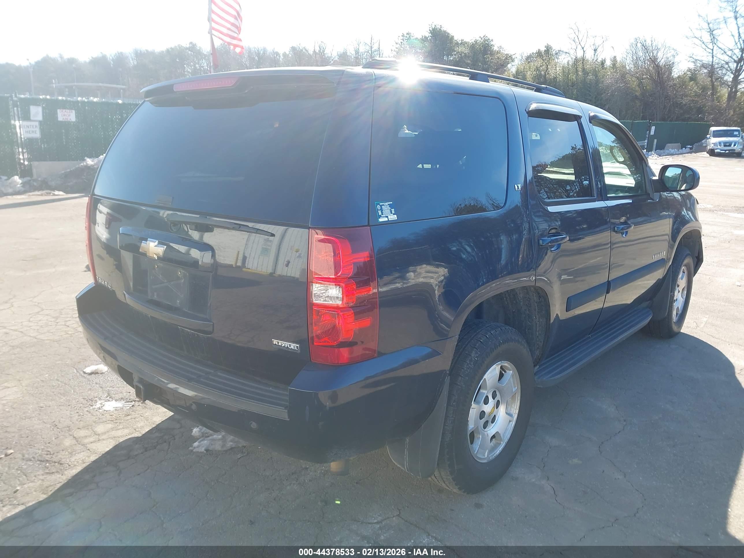 CHEVROLET TAHOE image 4