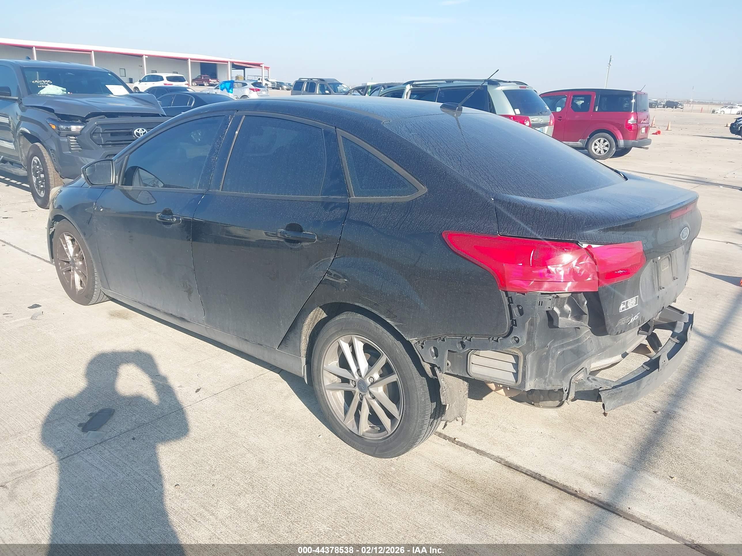 FORD FOCUS image 3