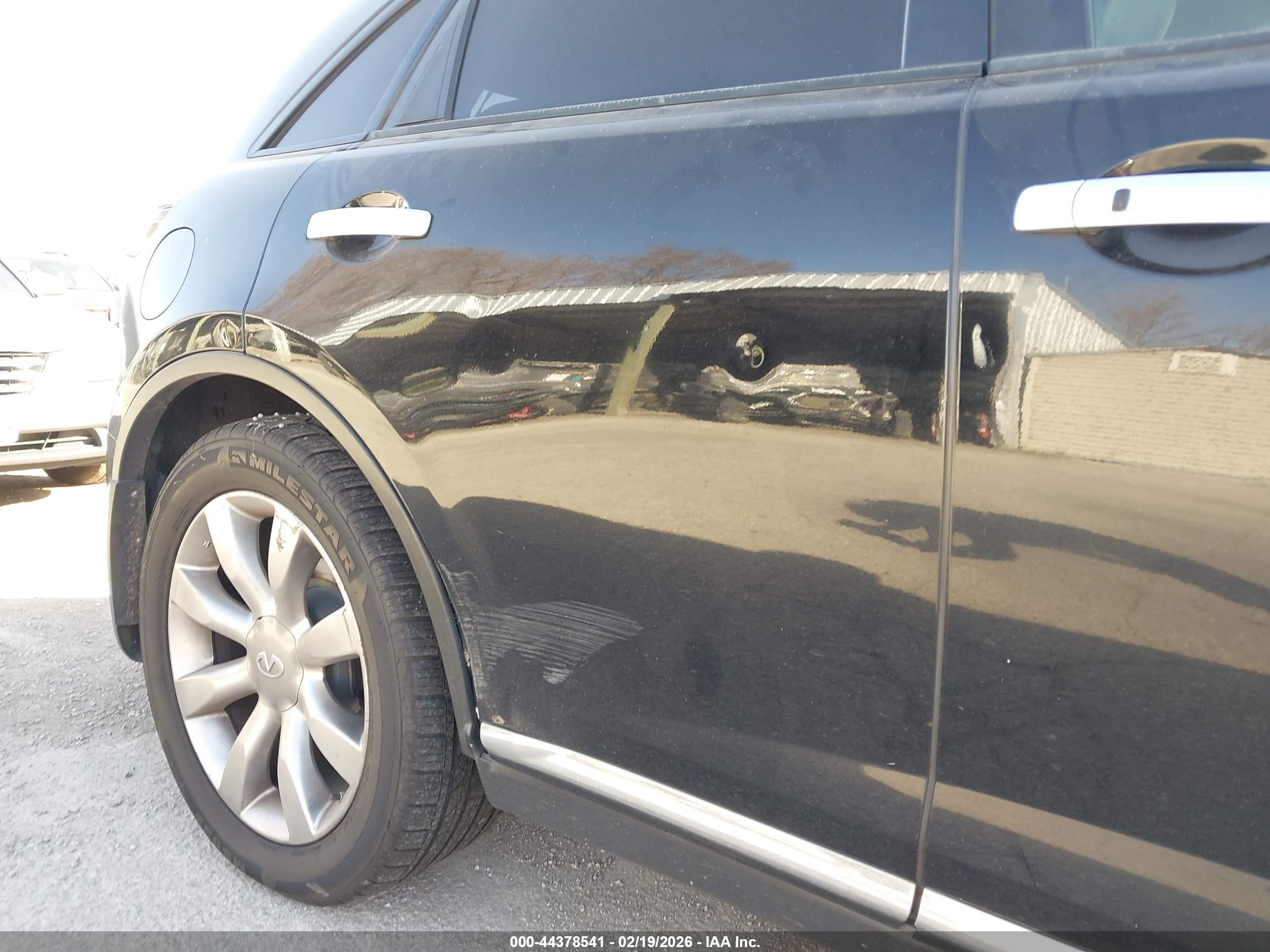 INFINITI FX35 image 6