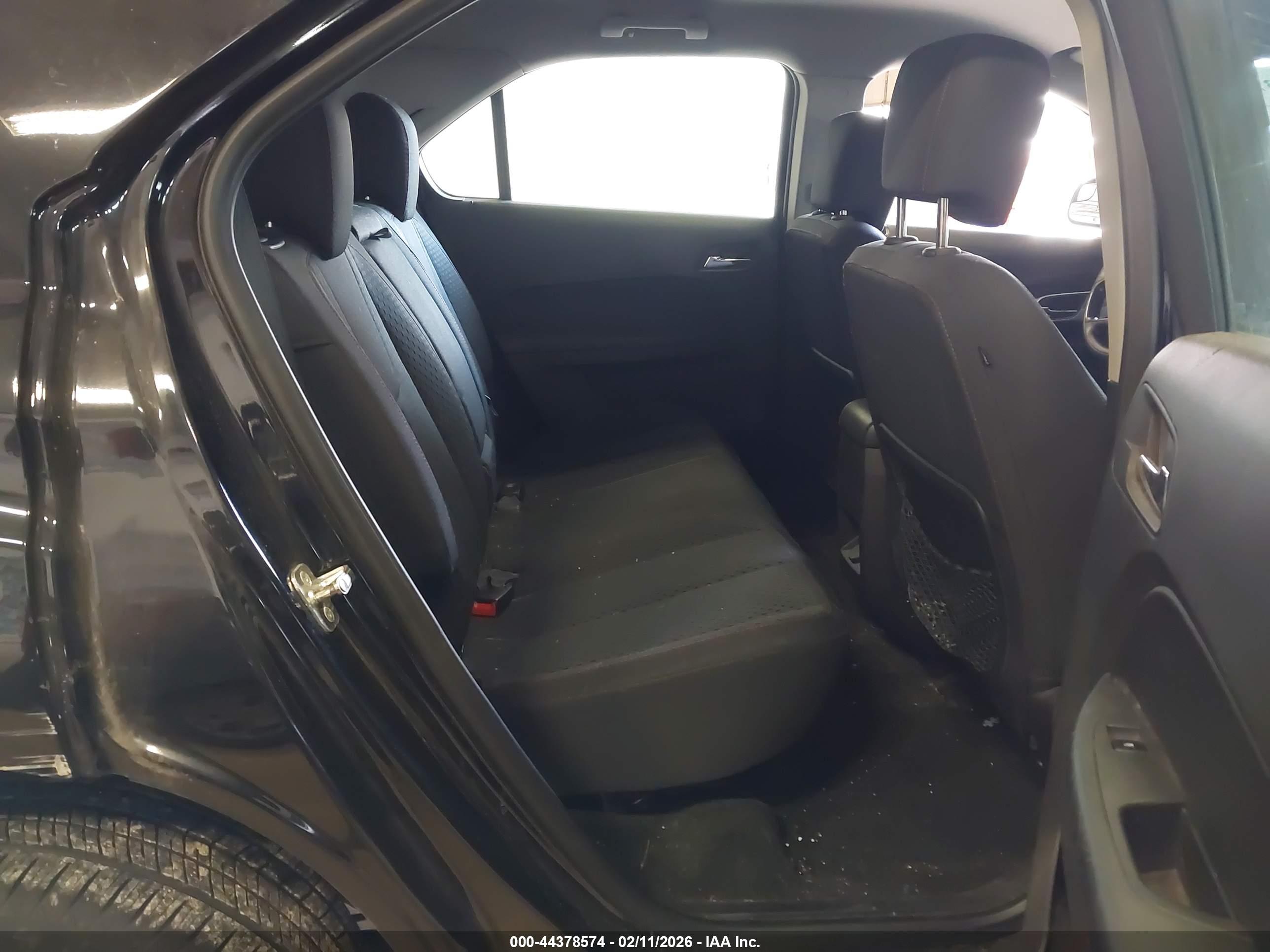 CHEVROLET EQUINOX image 8