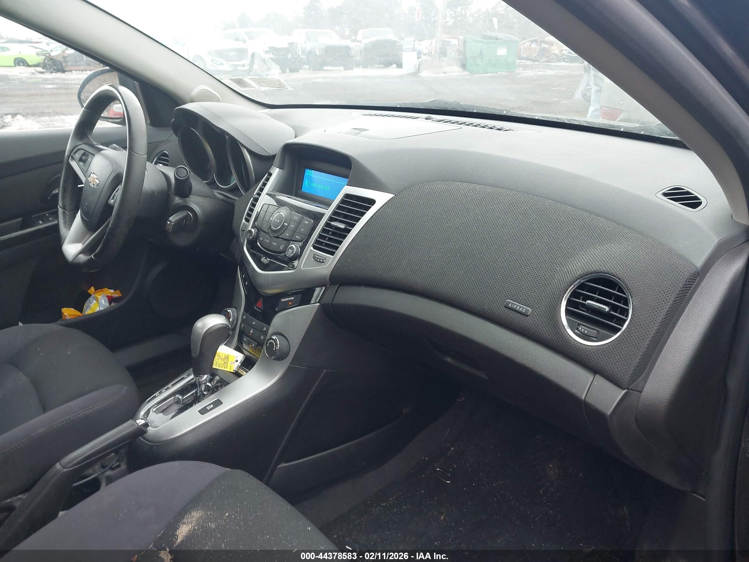 CHEVROLET CRUZE image 5