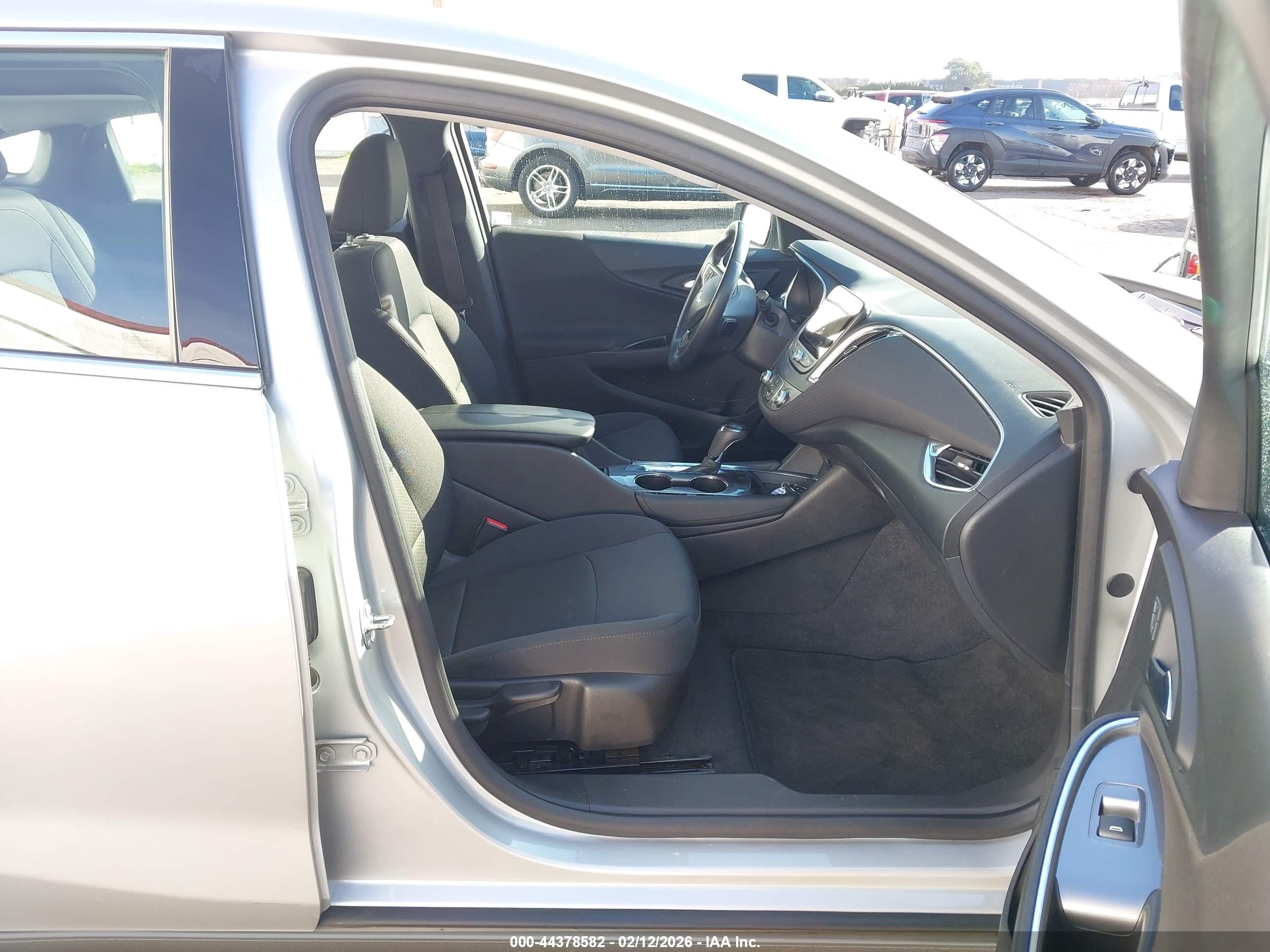 CHEVROLET MALIBU image 5