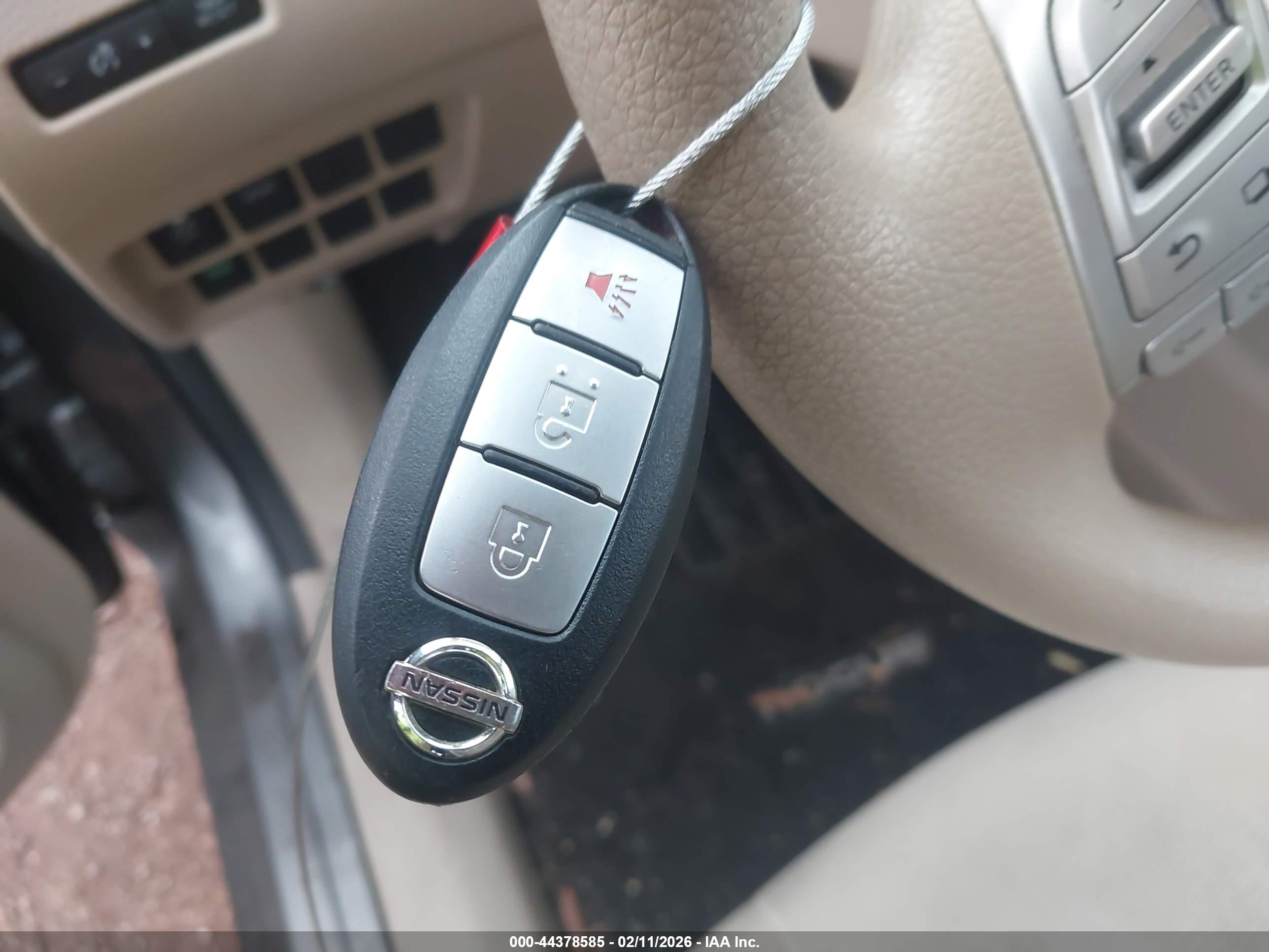 NISSAN ROGUE image 11