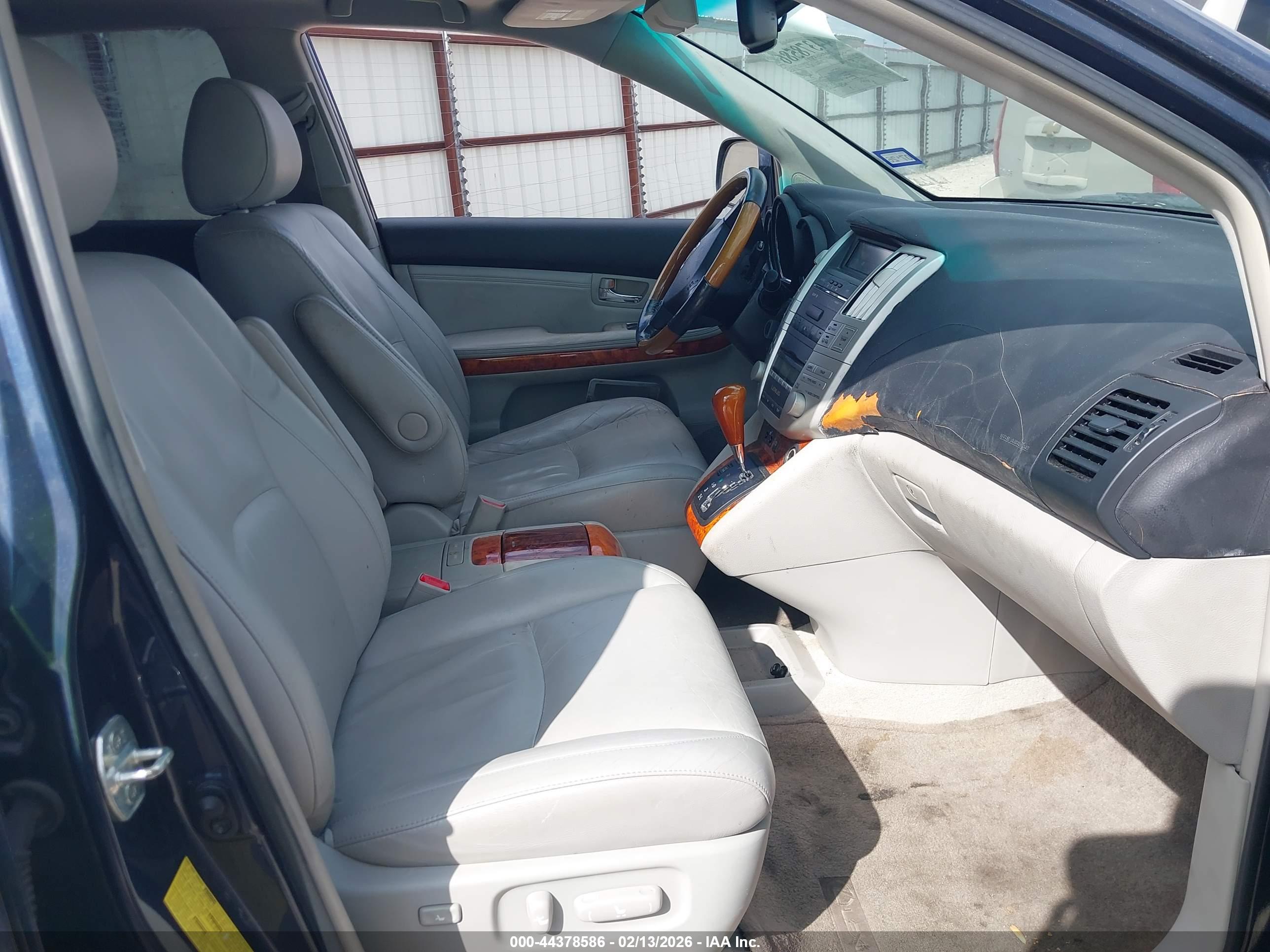 LEXUS RX image 5