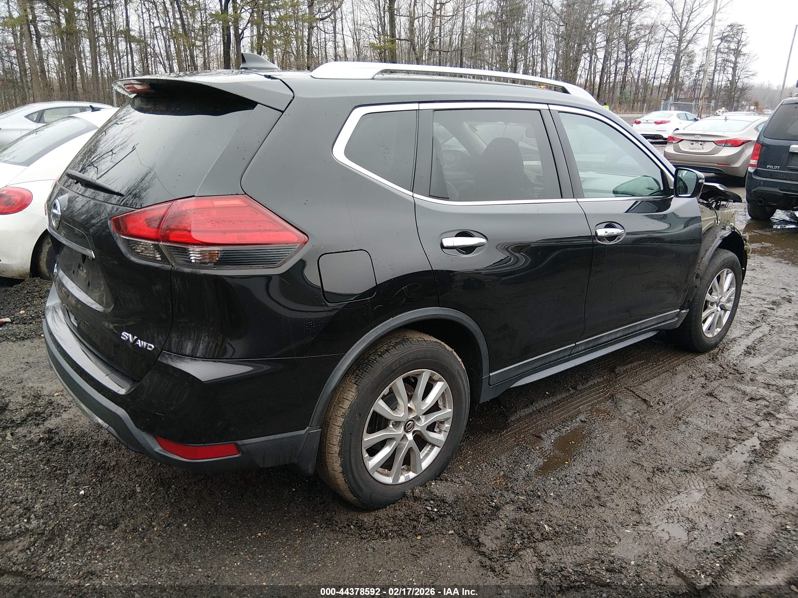 NISSAN ROGUE image 4