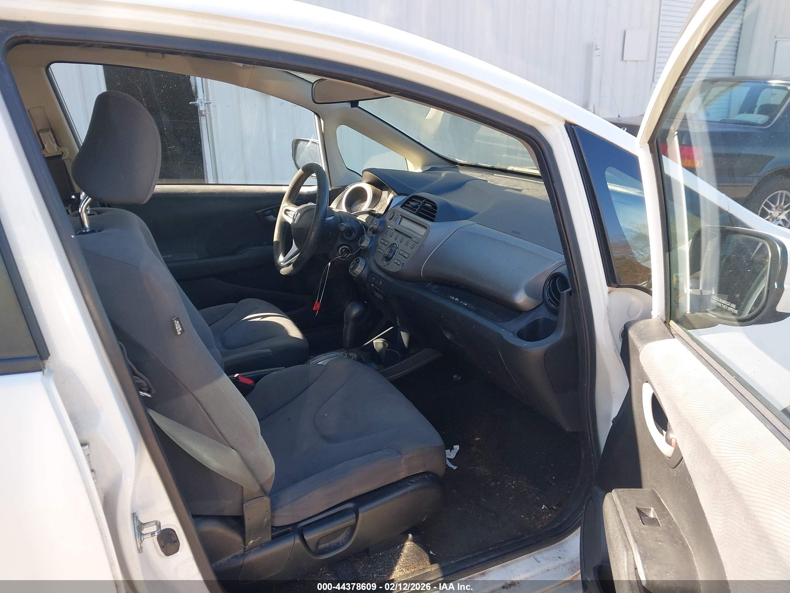 HONDA FIT image 5