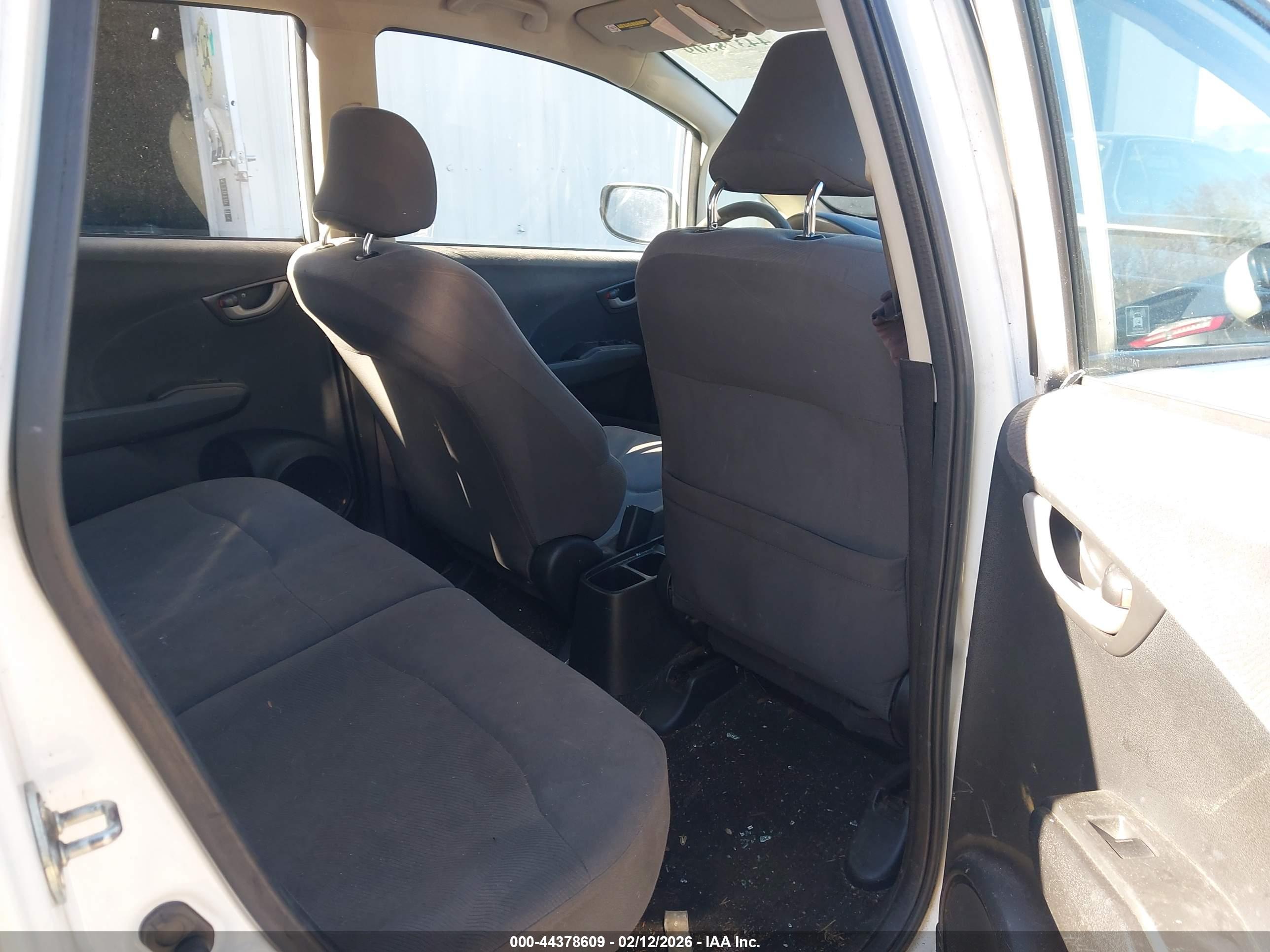 HONDA FIT image 8