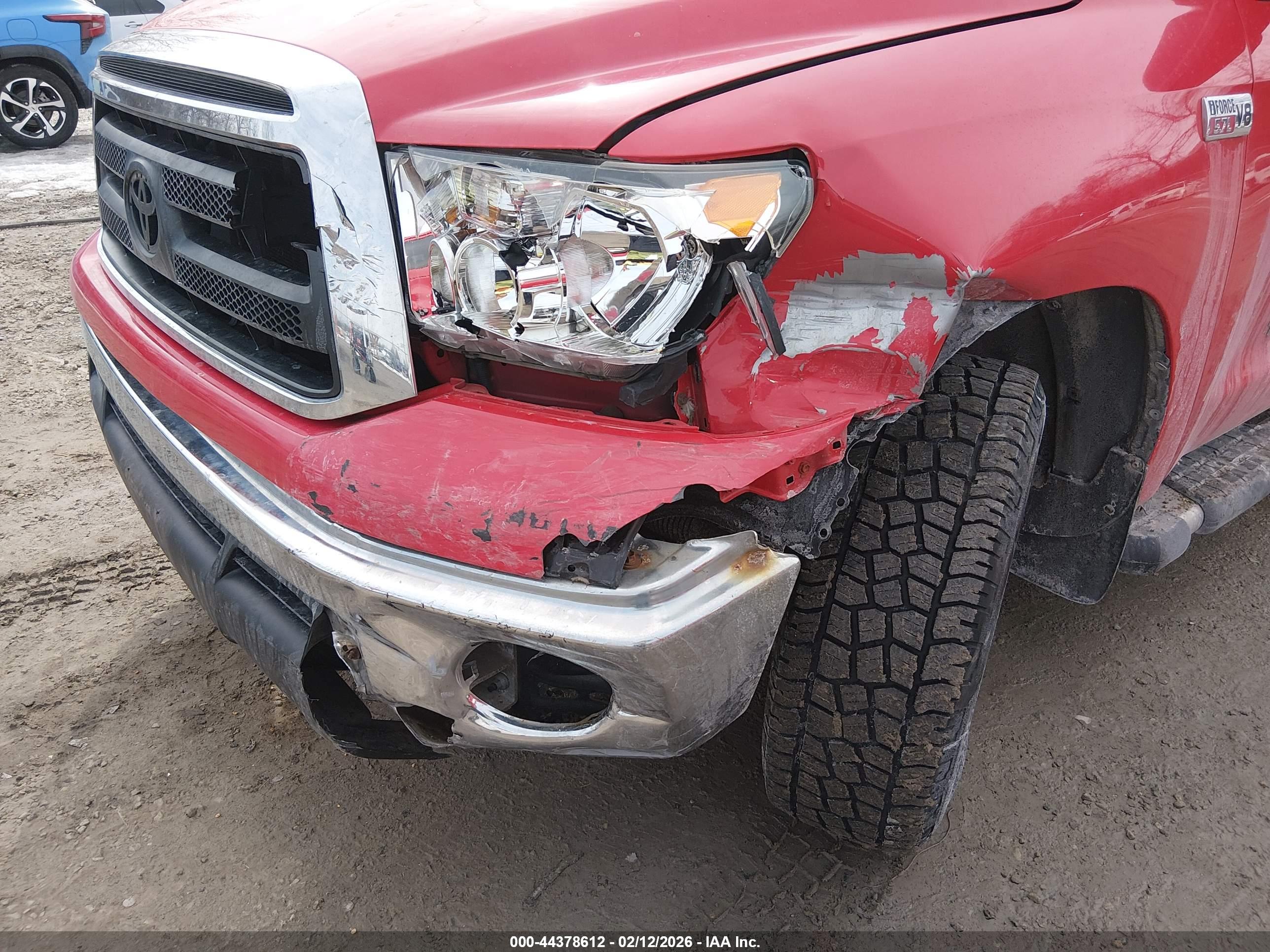 TOYOTA TUNDRA image 6