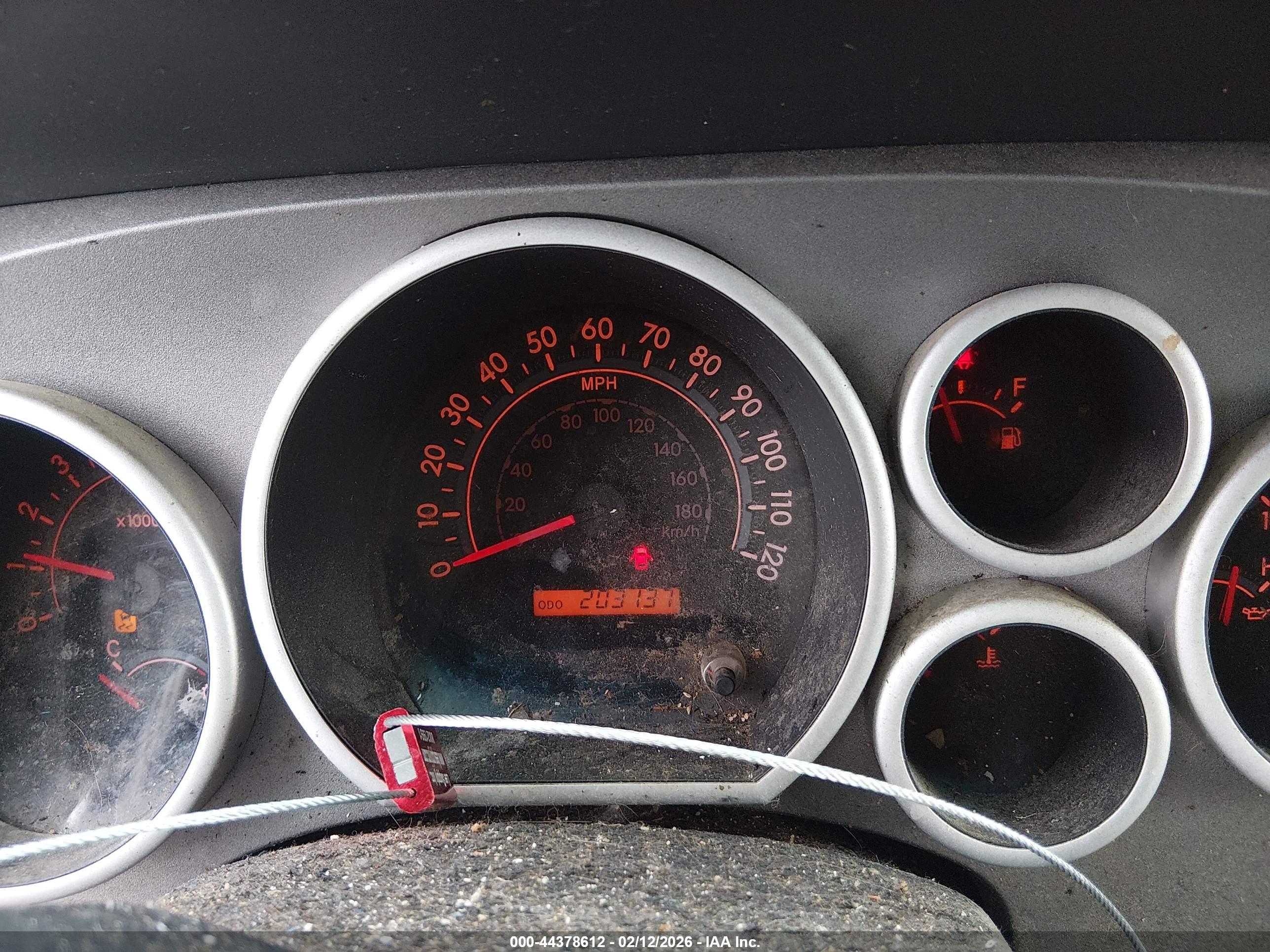 TOYOTA TUNDRA image 7