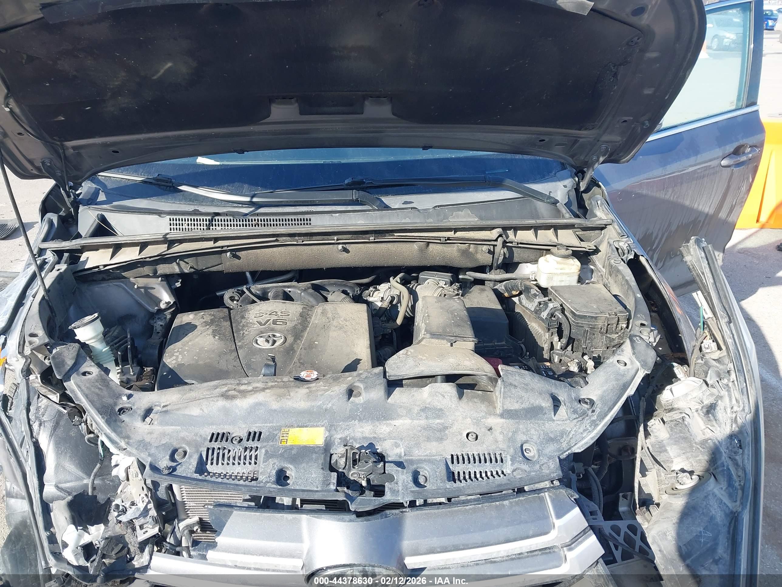 TOYOTA HIGHLANDER image 10