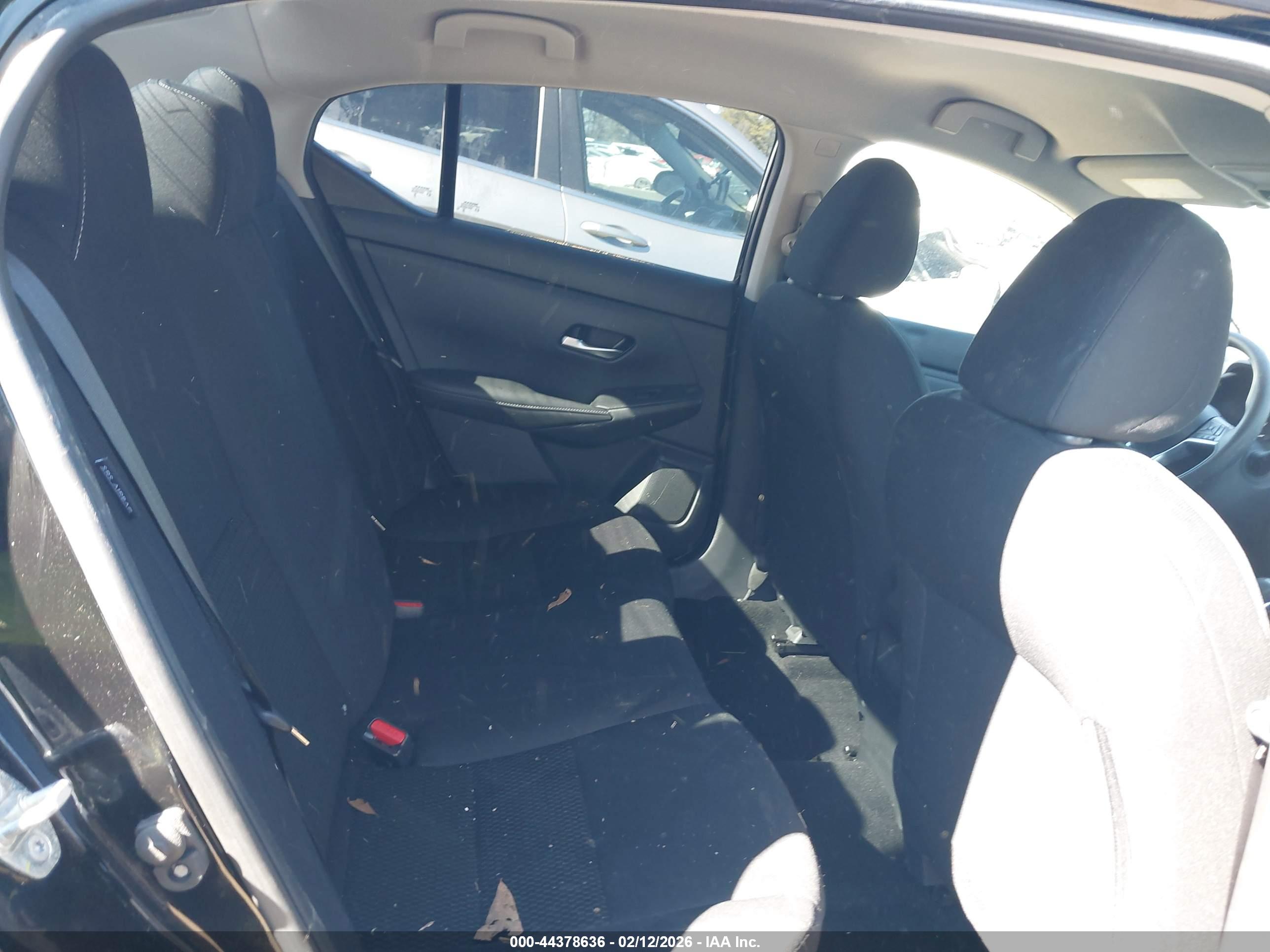 NISSAN SENTRA image 8
